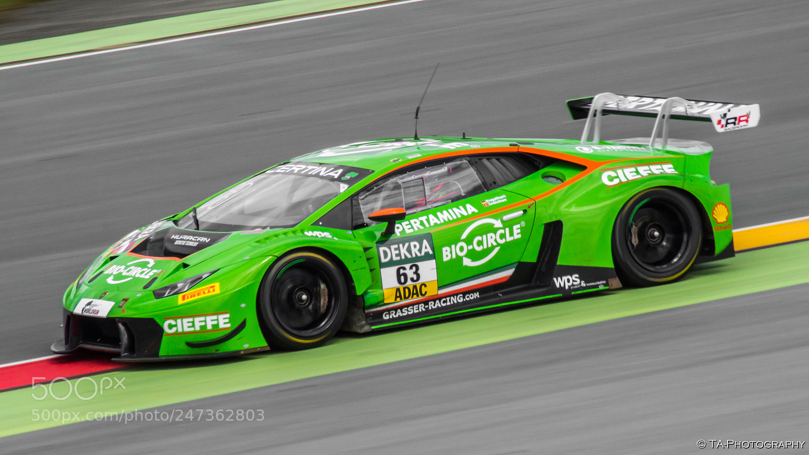 Sony SLT-A58 sample photo. Lamborghini huracan racecar photography