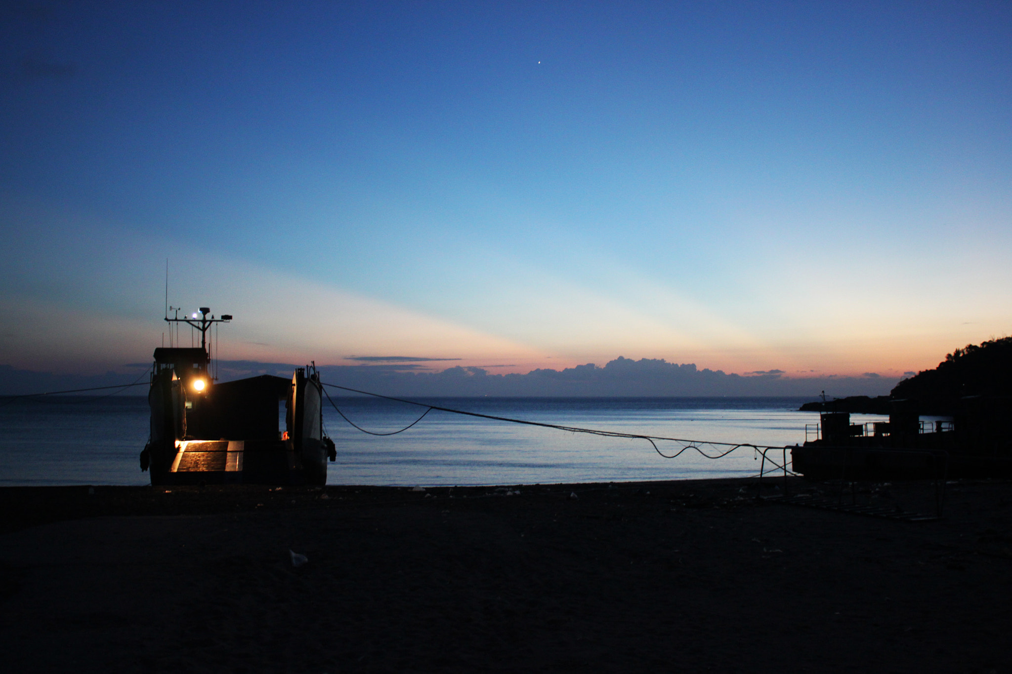 Canon EOS 500D (EOS Rebel T1i / EOS Kiss X3) sample photo. Sunset, pier photography