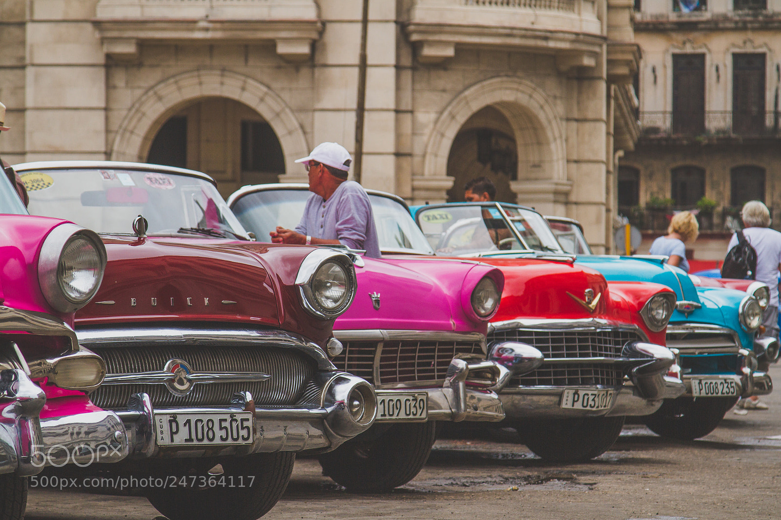 Canon EOS 7D sample photo. Convertible lineup photography