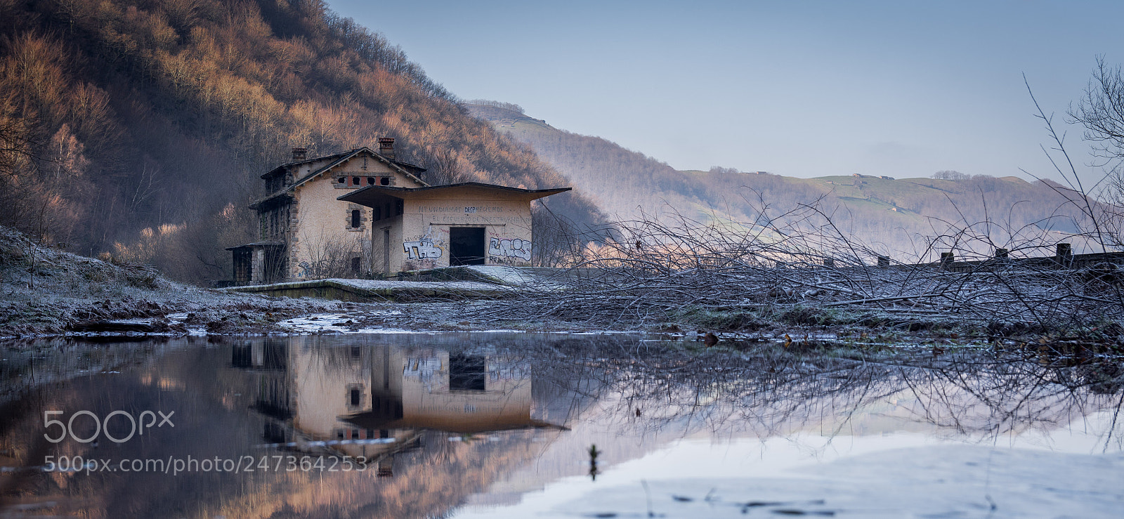 Nikon D7200 sample photo. Abandoned train station at photography
