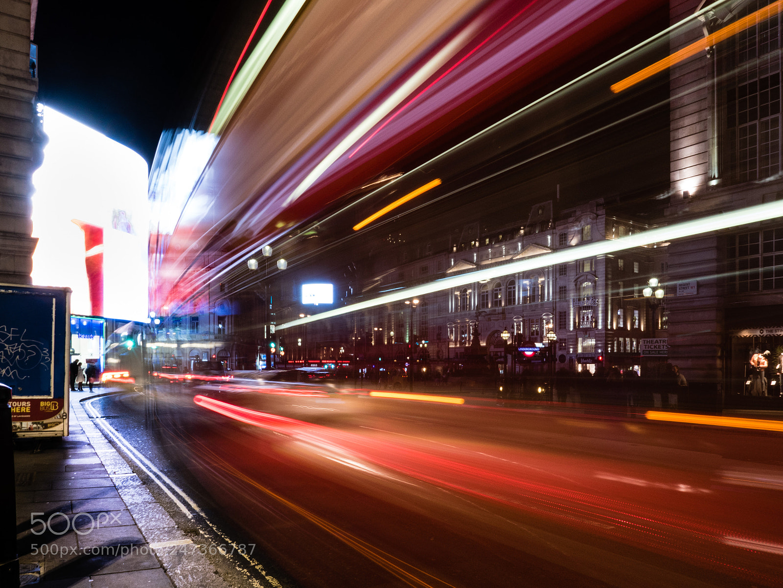 Panasonic Lumix DMC-LX100 sample photo. Regent steet by night 4 photography