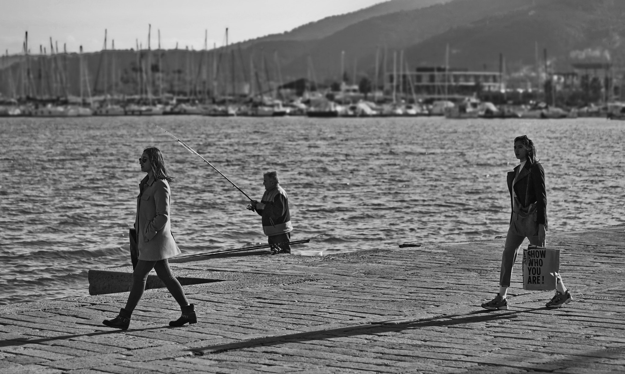 Sigma 70-200mm F2.8 EX DG OS HSM sample photo. Show who you are ! photography