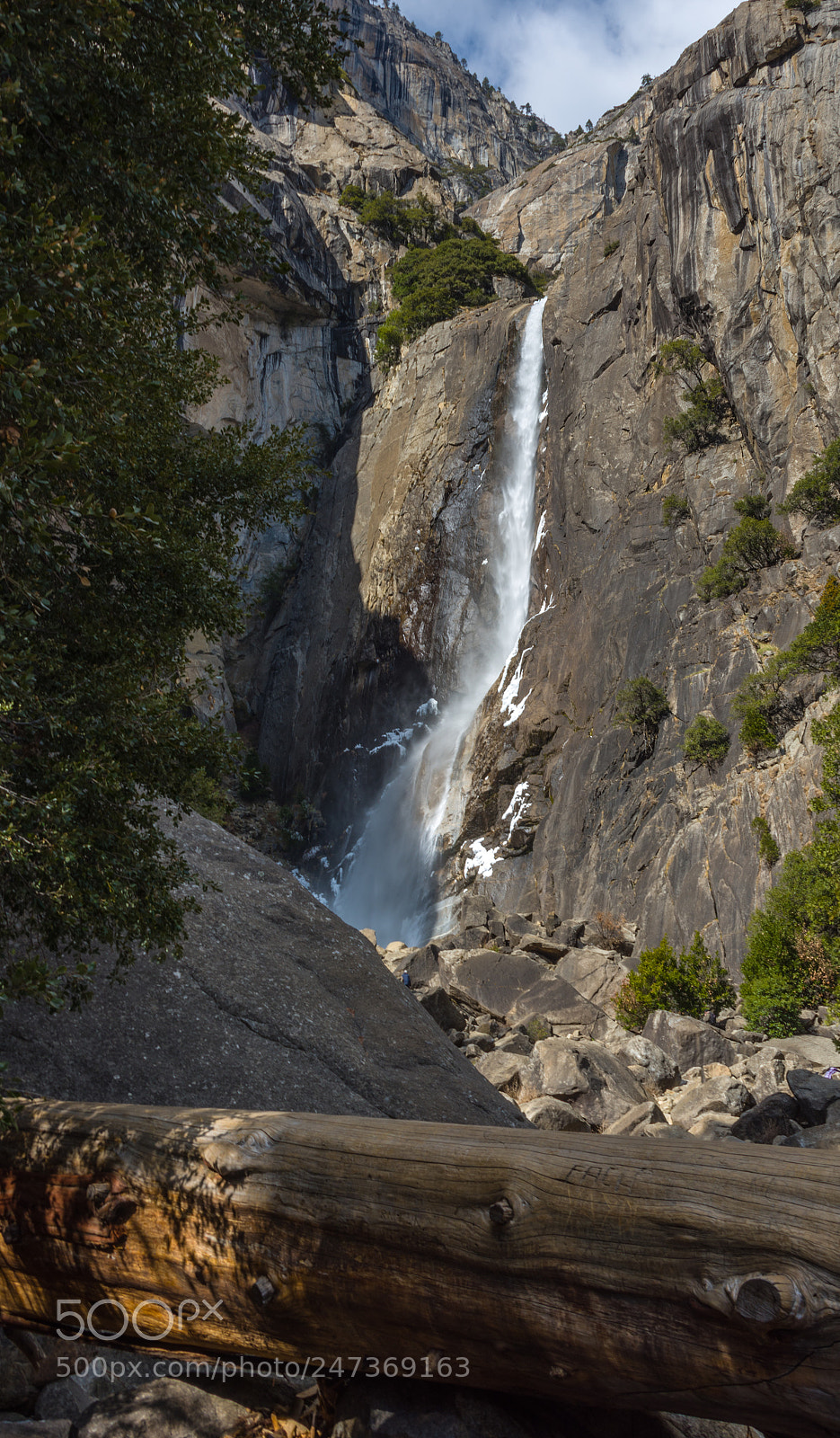 Nikon D810 sample photo. Yosemite lower falls photography