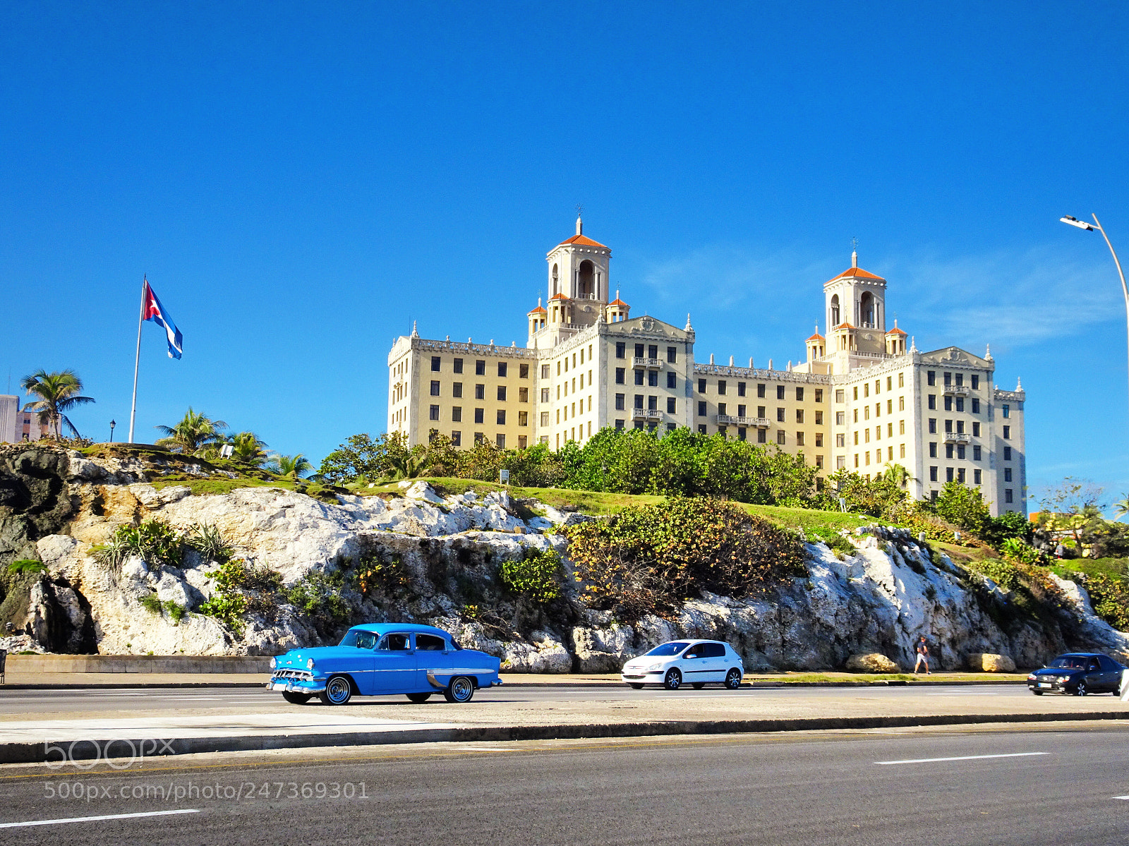 Sony DSC-HX90 sample photo. Hotel nacionale from the photography