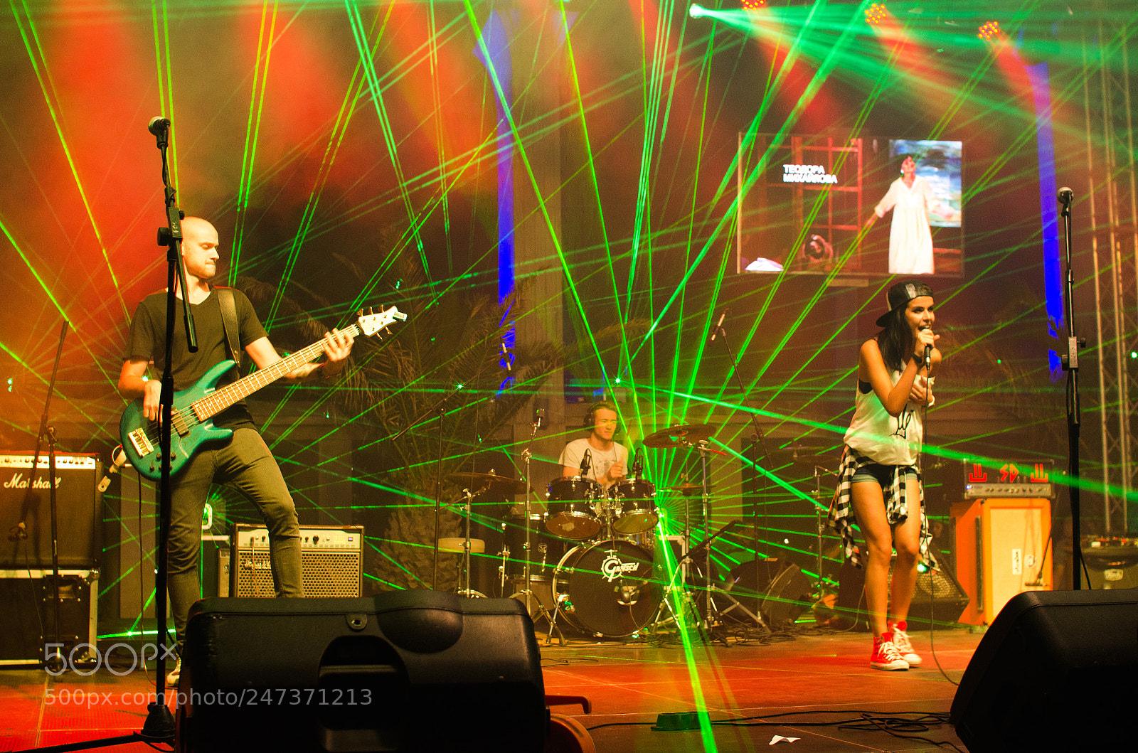 Nikon D5100 sample photo. Music photography