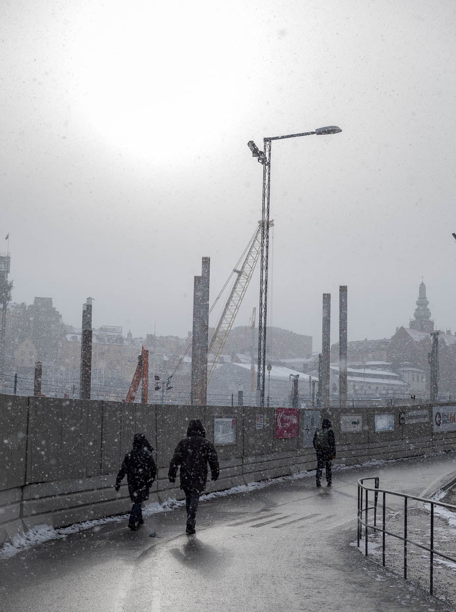 Leica M9 + Summicron-M 50mm f/2 (III) sample photo. Light snow at slussen photography