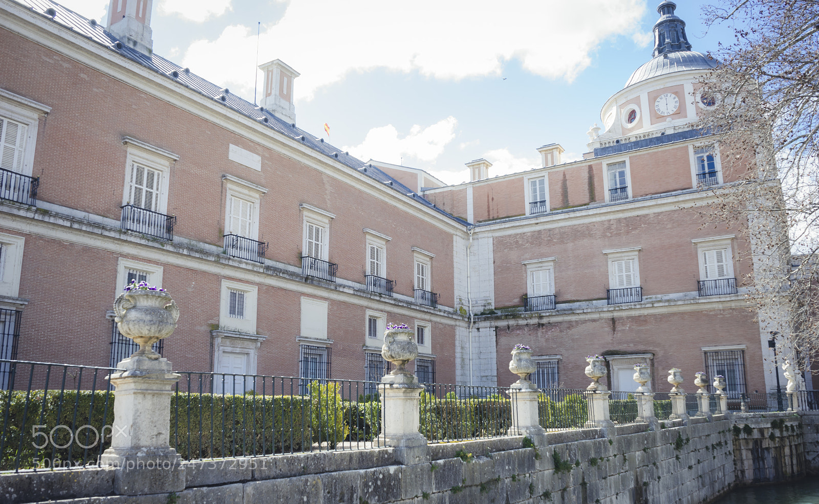 Sony a7 sample photo. Gardens of the city photography