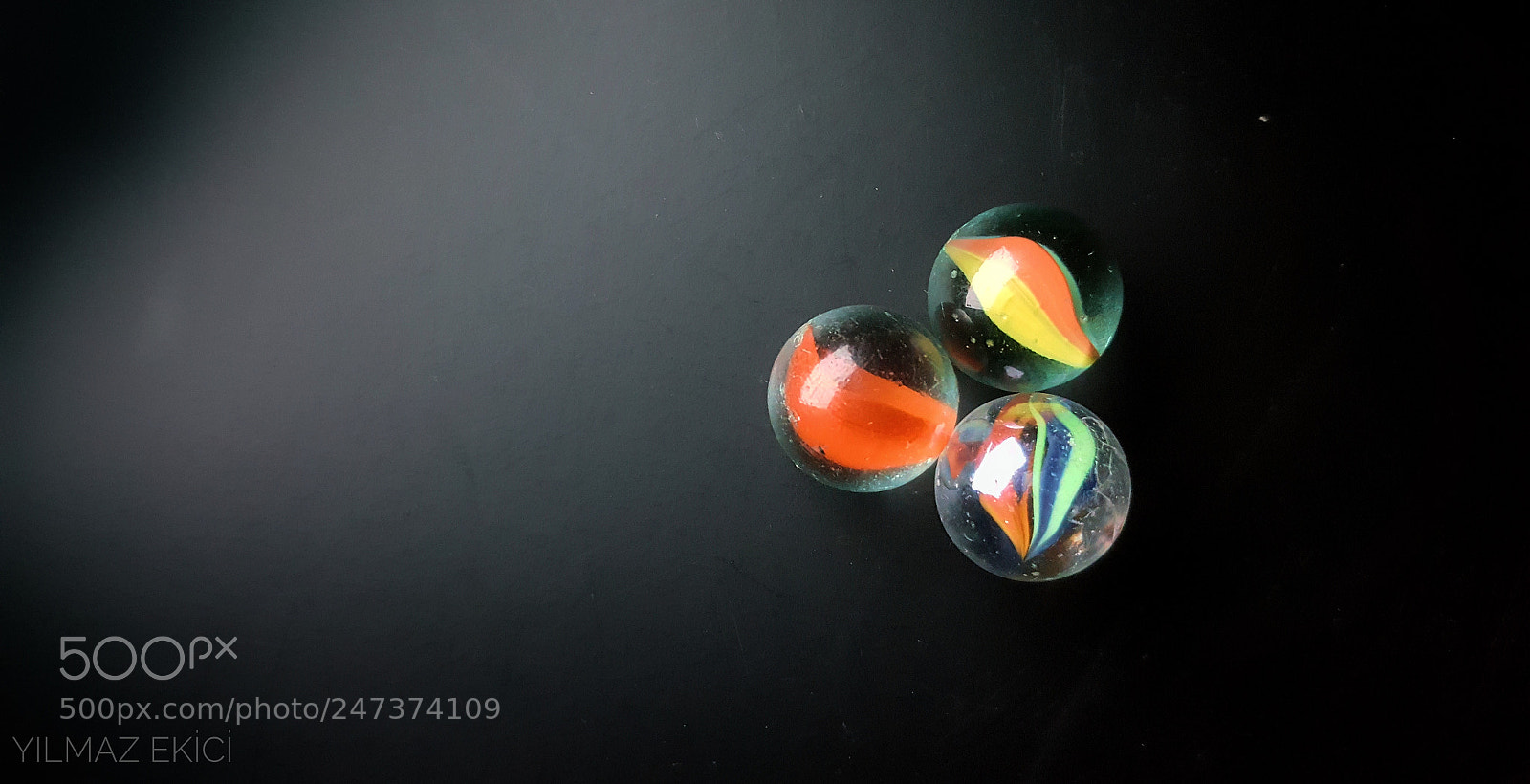 Samsung Galaxy Note5 sample photo. Colorful black photography