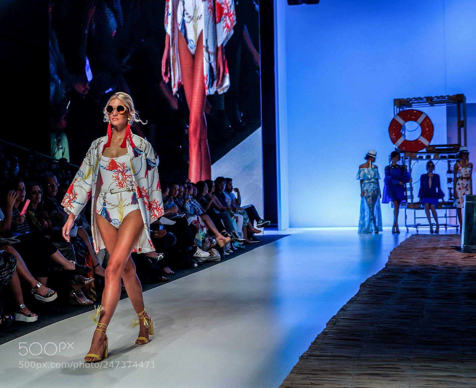Sony SLT-A37 sample photo. Runway fashion show photography