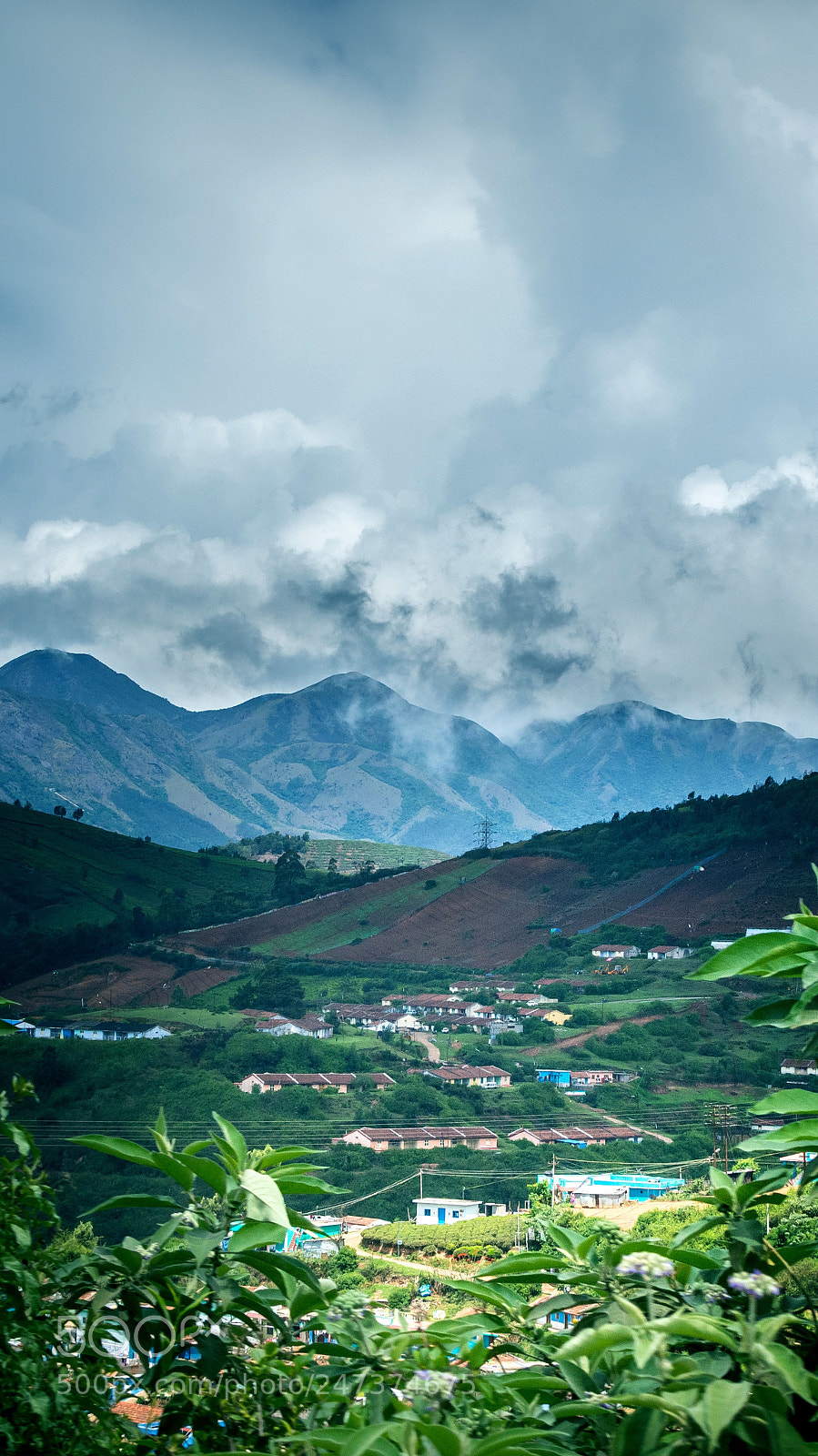 Nikon D5200 sample photo. Through the hills photography