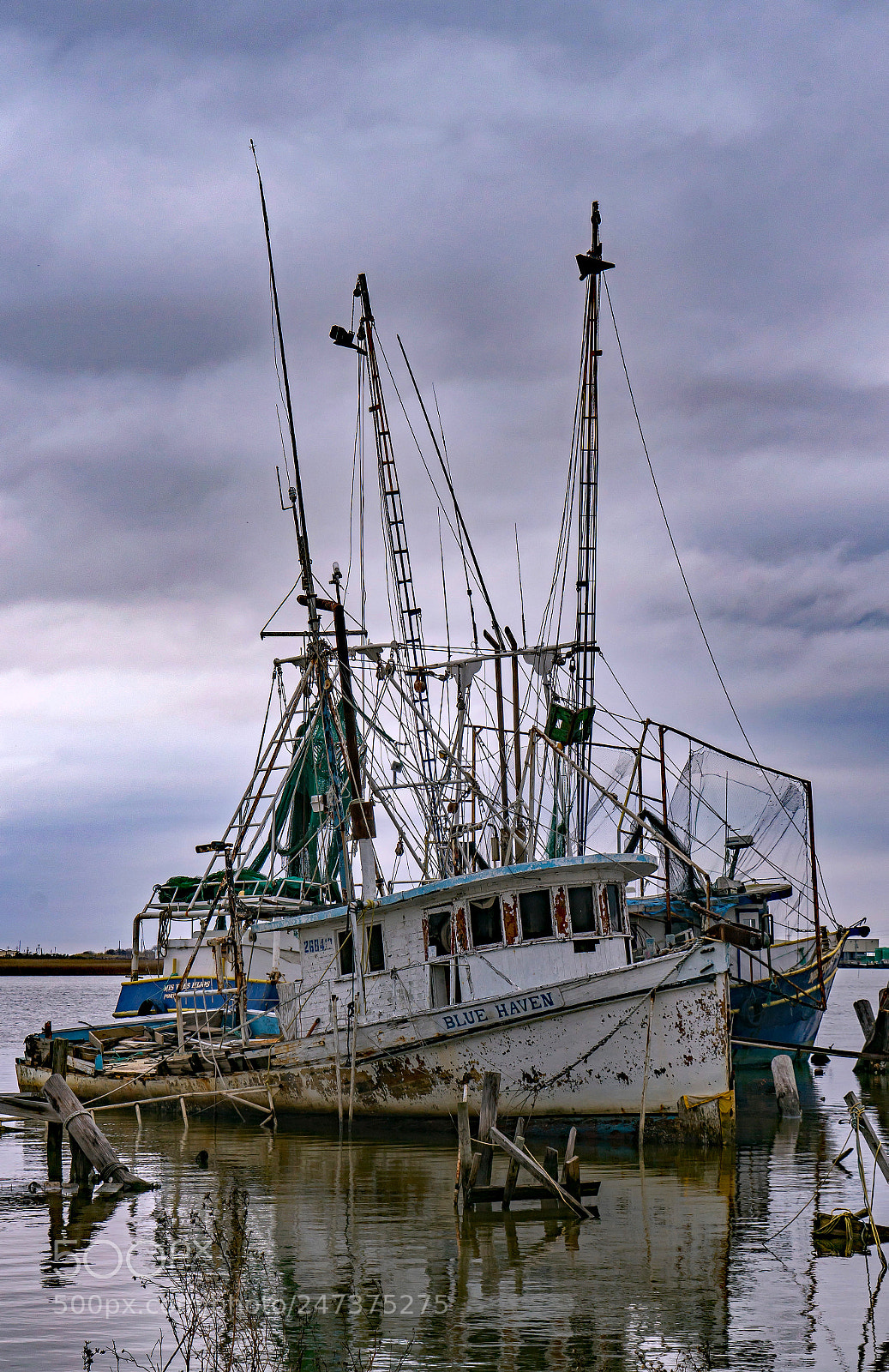 Sony a7R II sample photo. Old shrimp boat, cameron photography