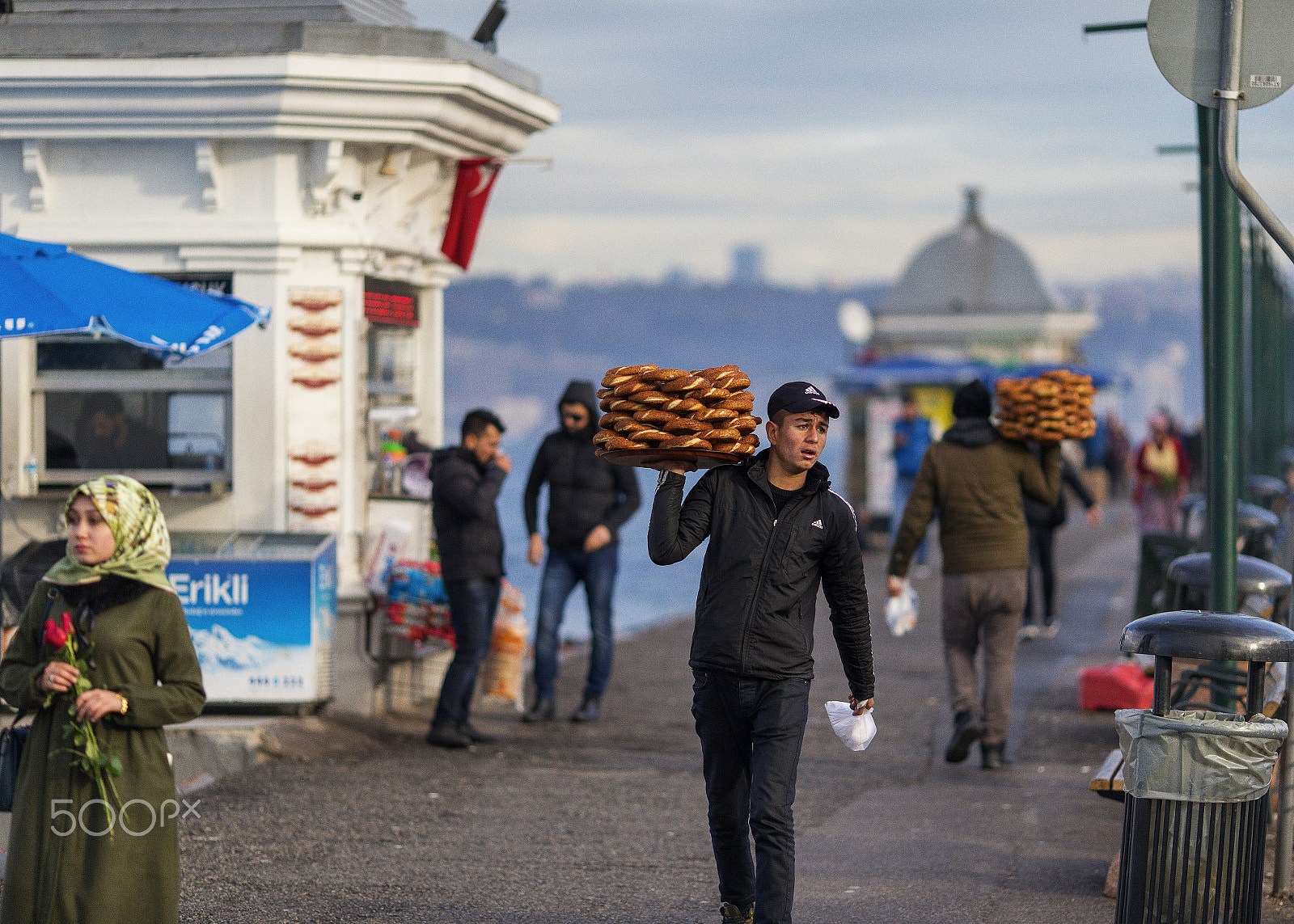Canon EOS-1D C sample photo. Simit seller in istanbul photography