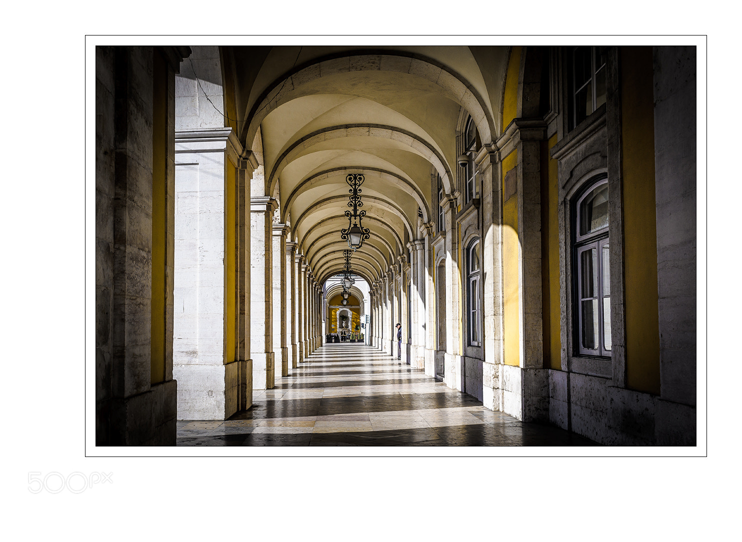 Nikon D5 sample photo. Arcade photography