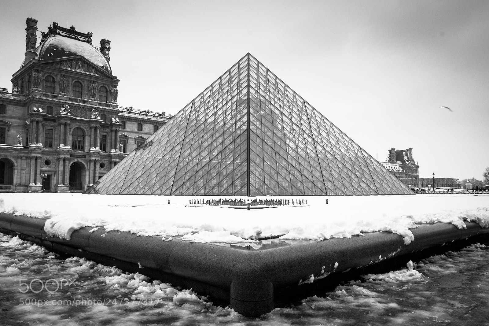Canon EOS 700D (EOS Rebel T5i / EOS Kiss X7i) sample photo. Snow and pyramid photography