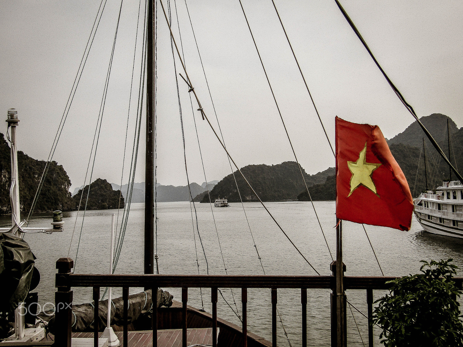 Canon PowerShot SX420 IS sample photo. Halong bay photography