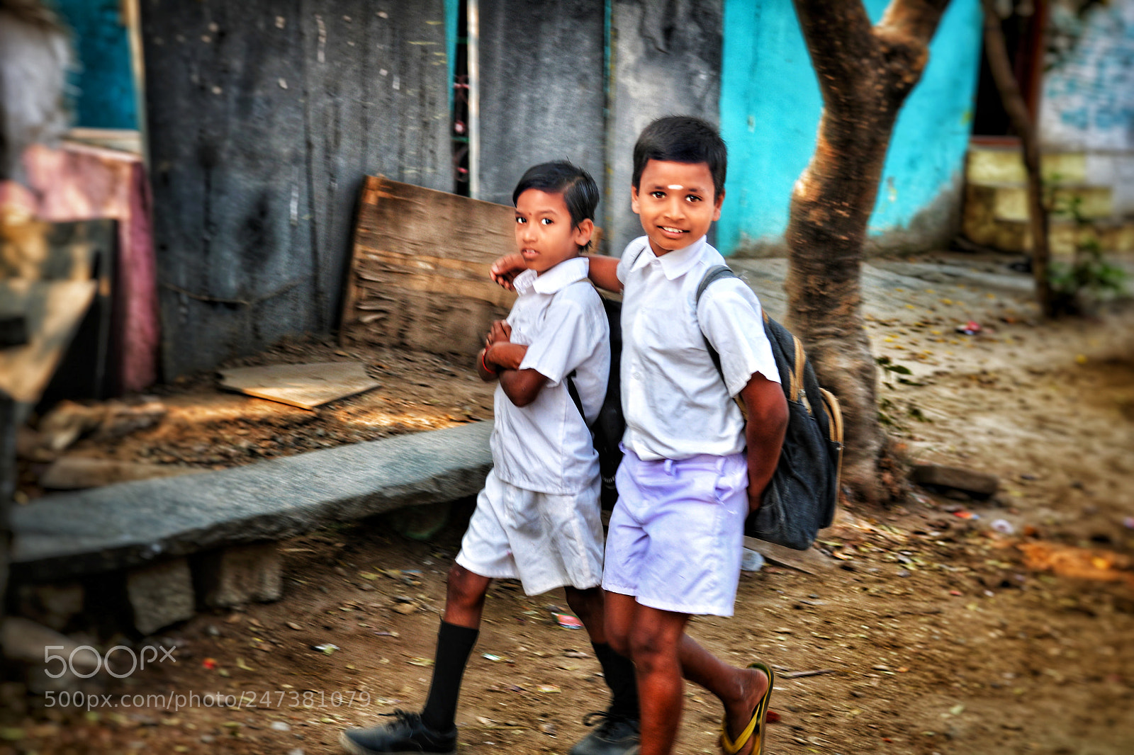 Canon EOS 750D (EOS Rebel T6i / EOS Kiss X8i) sample photo. School going children photography