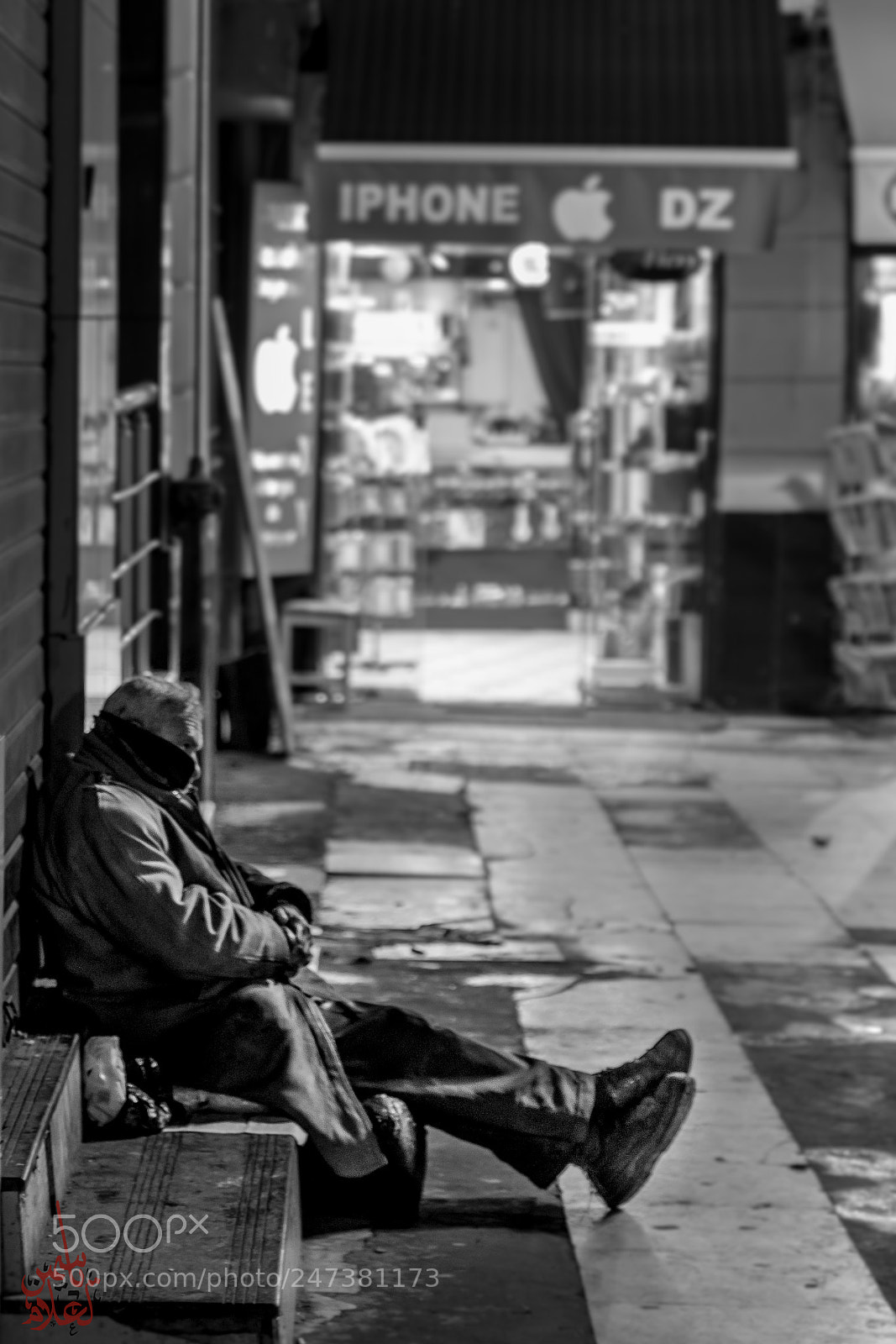 Canon EOS 7D Mark II sample photo. Cold tired and homeless photography