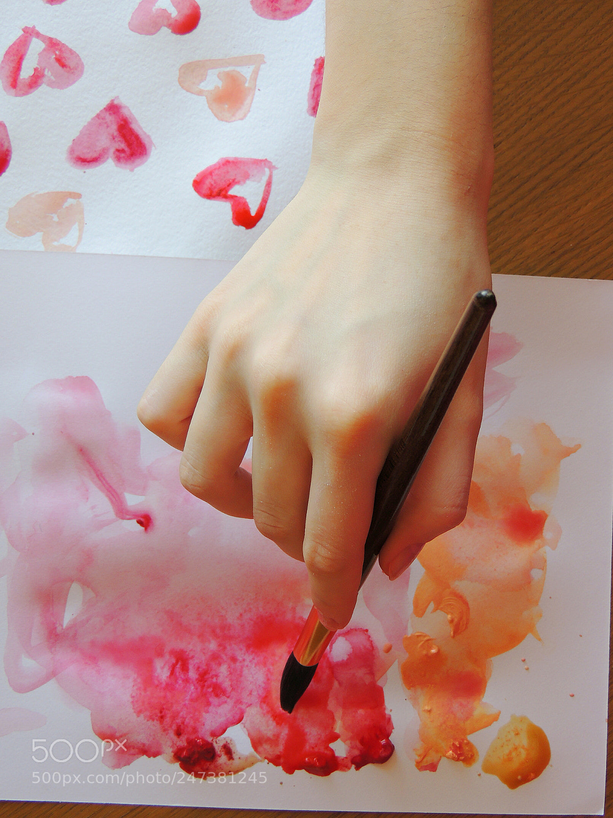 Nikon Coolpix P510 sample photo. Girl painting hearts. photography