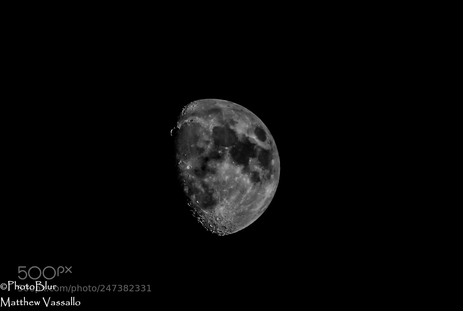Sony a7R II sample photo. Waxing gibbous moon photography