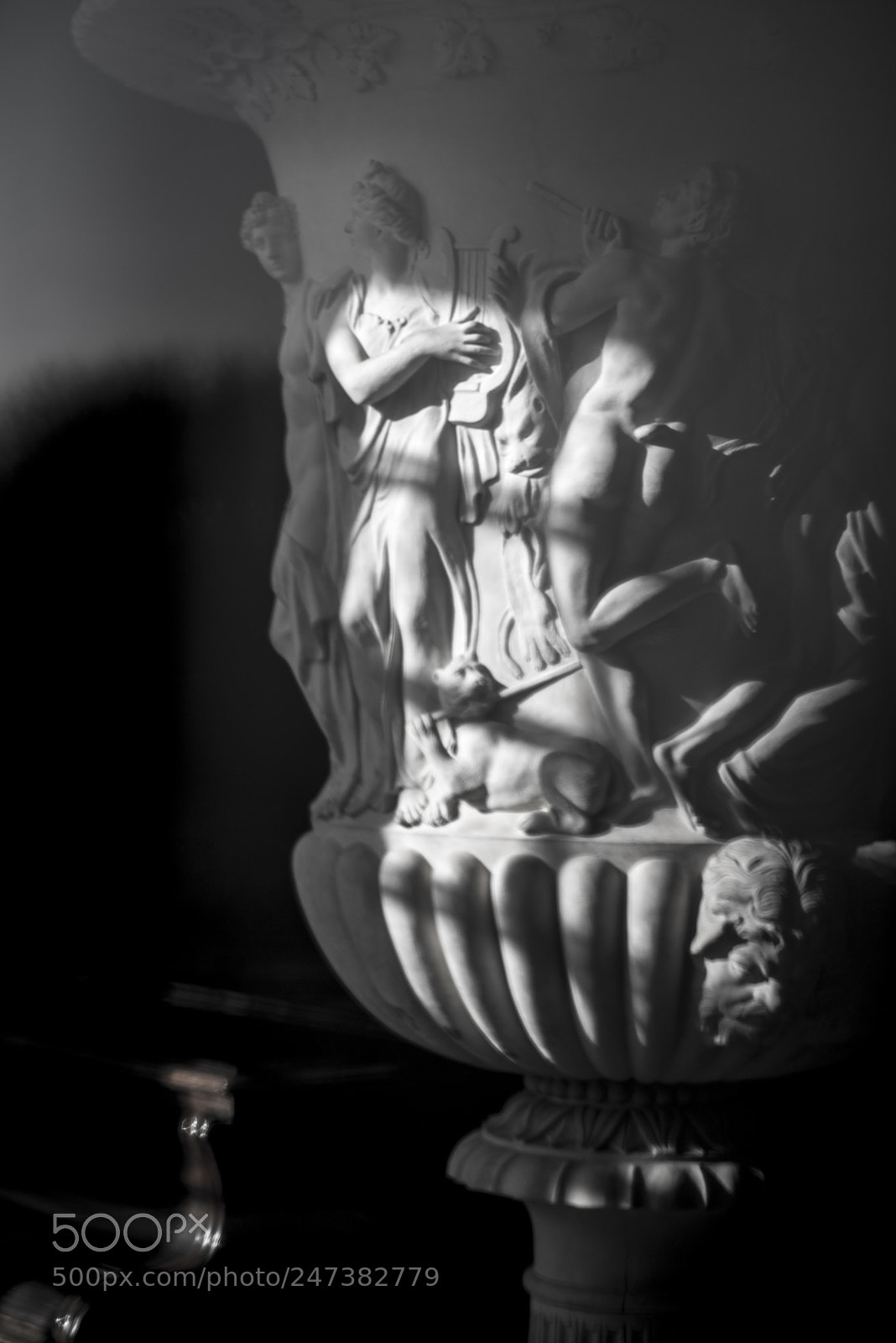 Nikon D810 sample photo. Art through glass photography