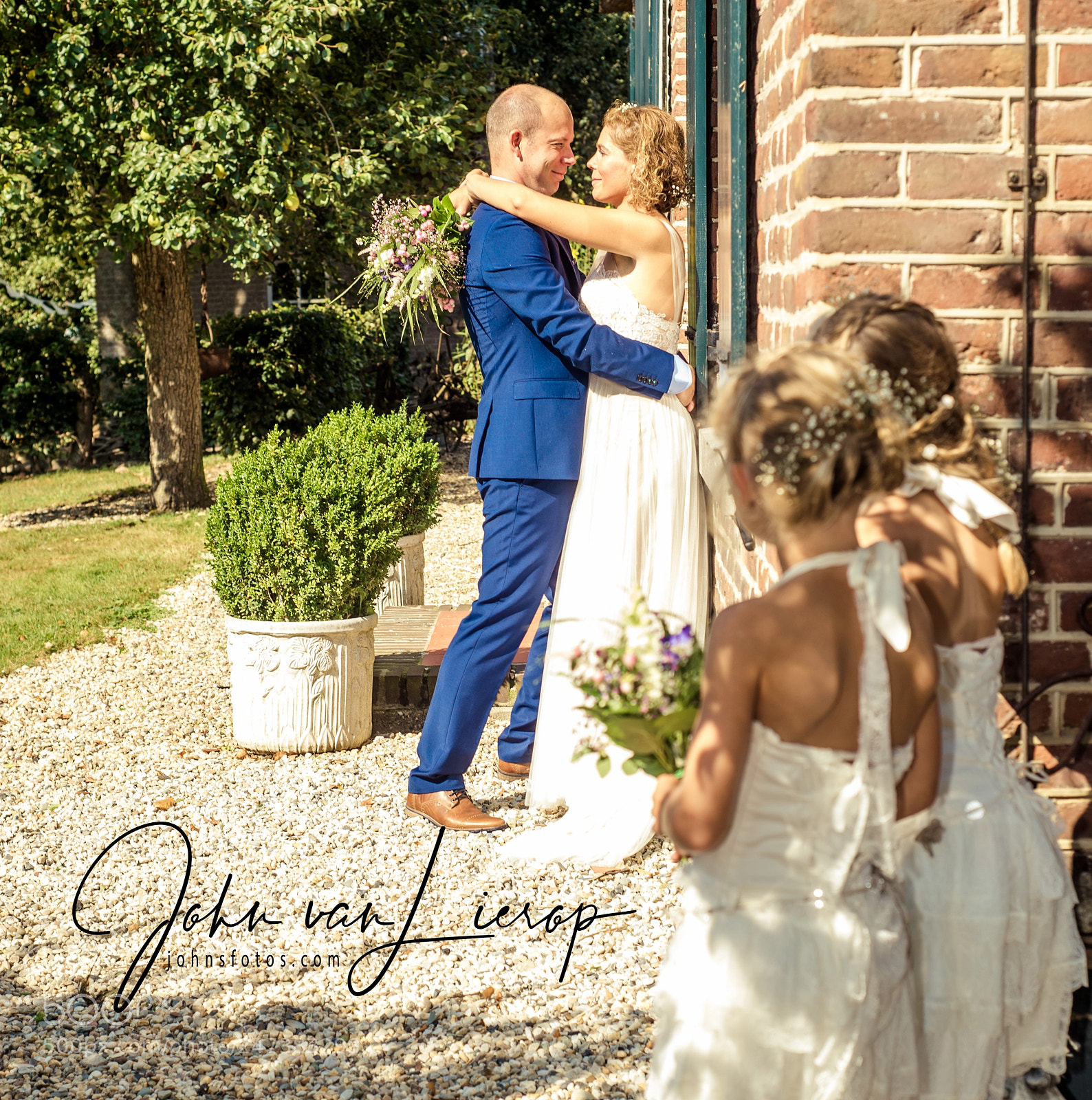 Nikon D610 sample photo. I spy..... photography