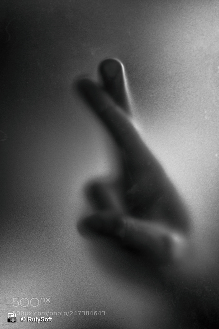 Nikon D3200 sample photo. Hand photography
