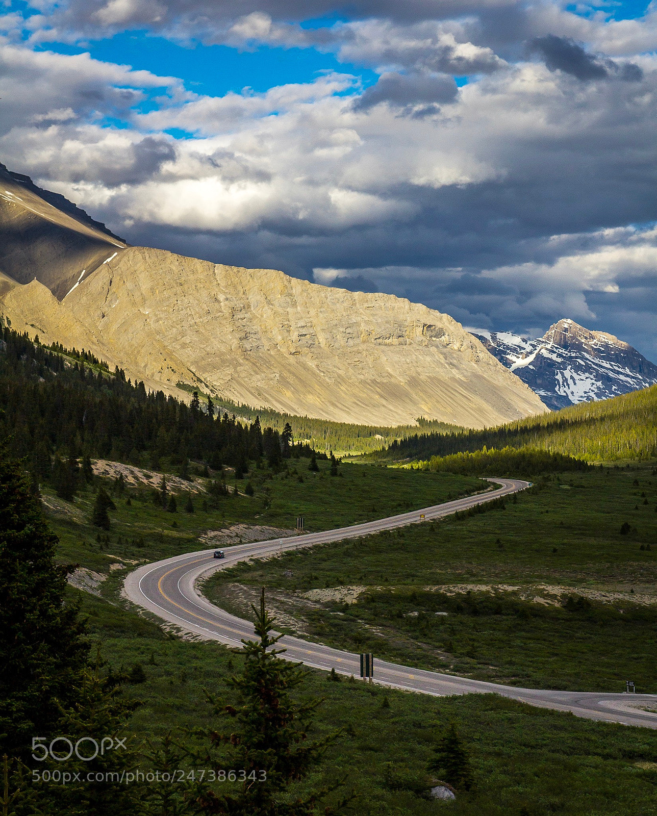 Canon EOS 60D sample photo. Driving in the rockies photography