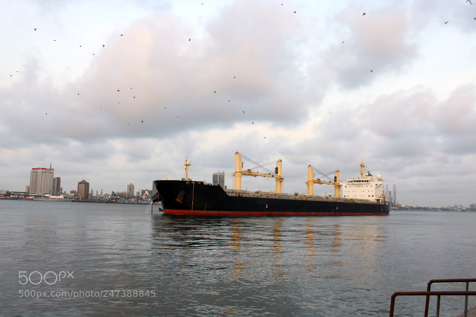 Canon EF-S 18-55mm F3.5-5.6 III sample photo. Ship photography