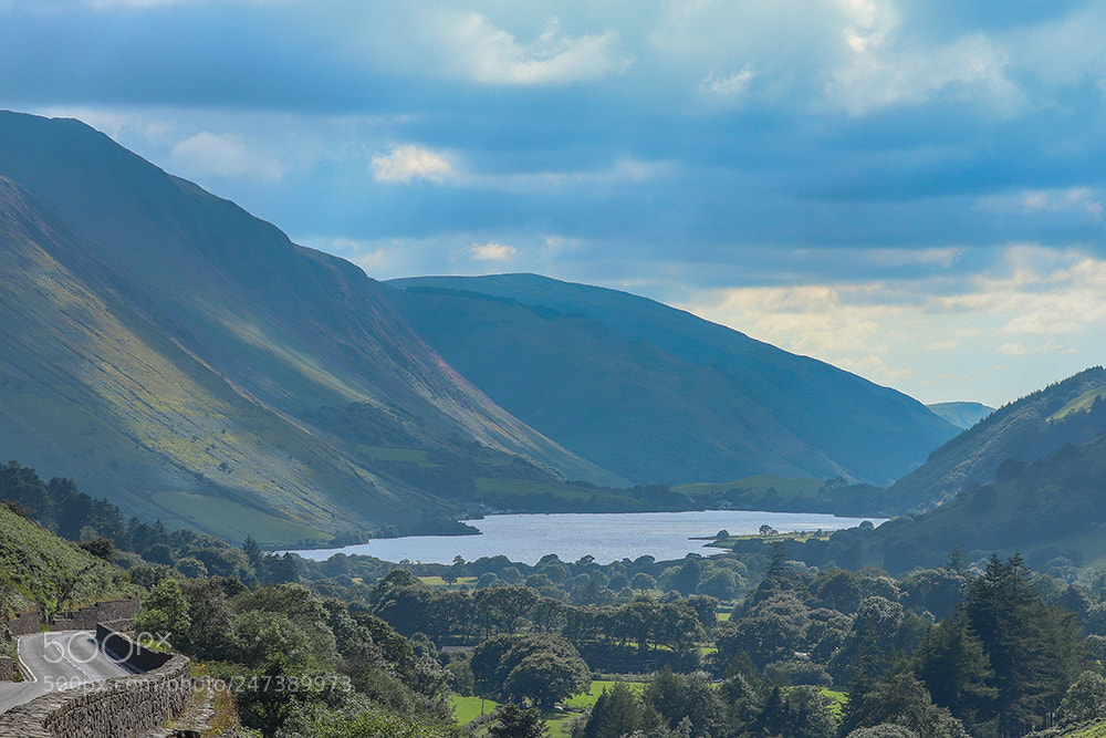 Canon EOS 6D Mark II sample photo. Down to the lake photography