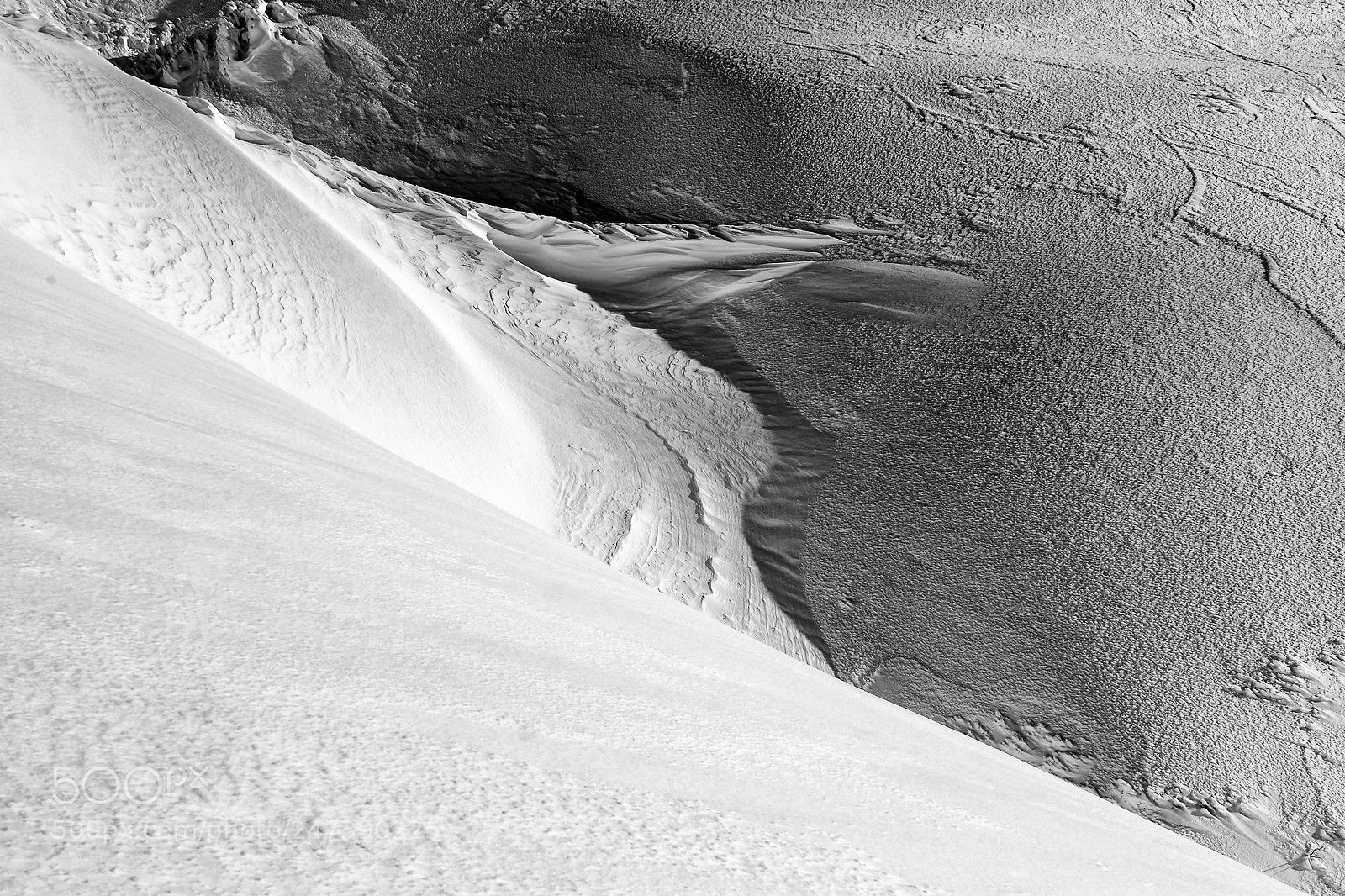 Fujifilm X-M1 sample photo. Greyscale photography