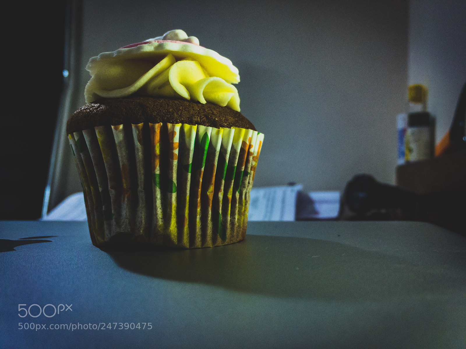 Apple iPhone SE sample photo. My muffin! photography
