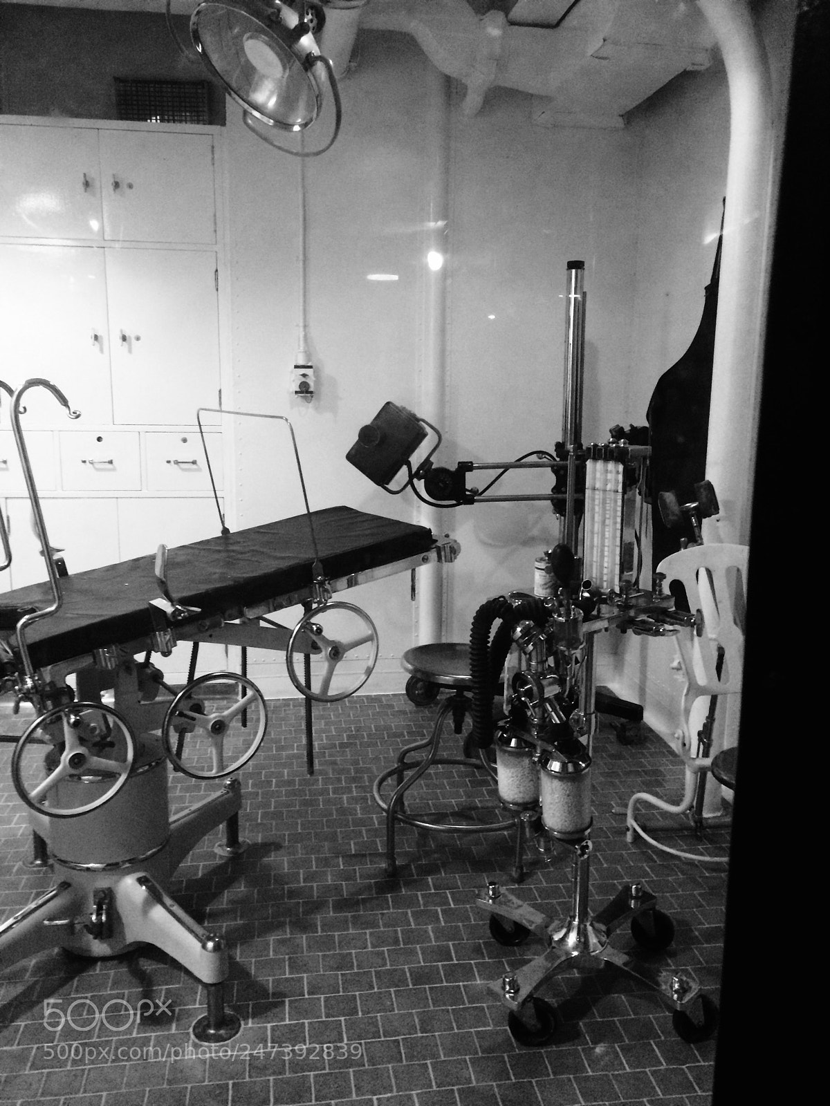 Apple iPhone 5s sample photo. Submarine hospital photography
