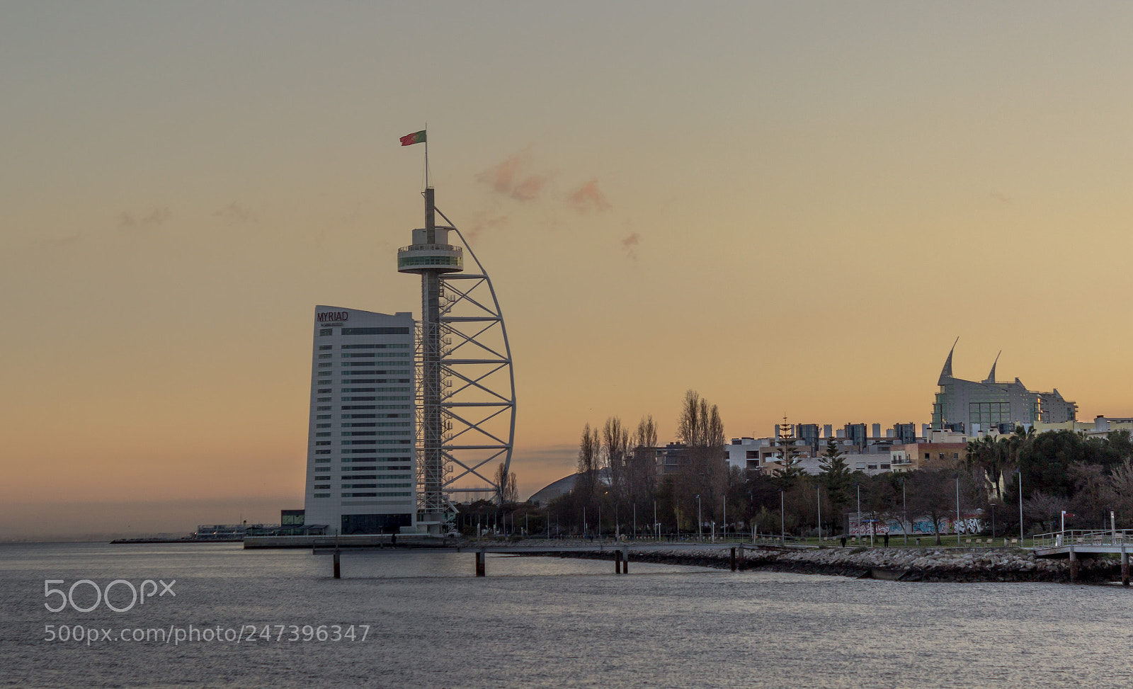 Canon EOS 600D (Rebel EOS T3i / EOS Kiss X5) sample photo. Sunset in oriente photography