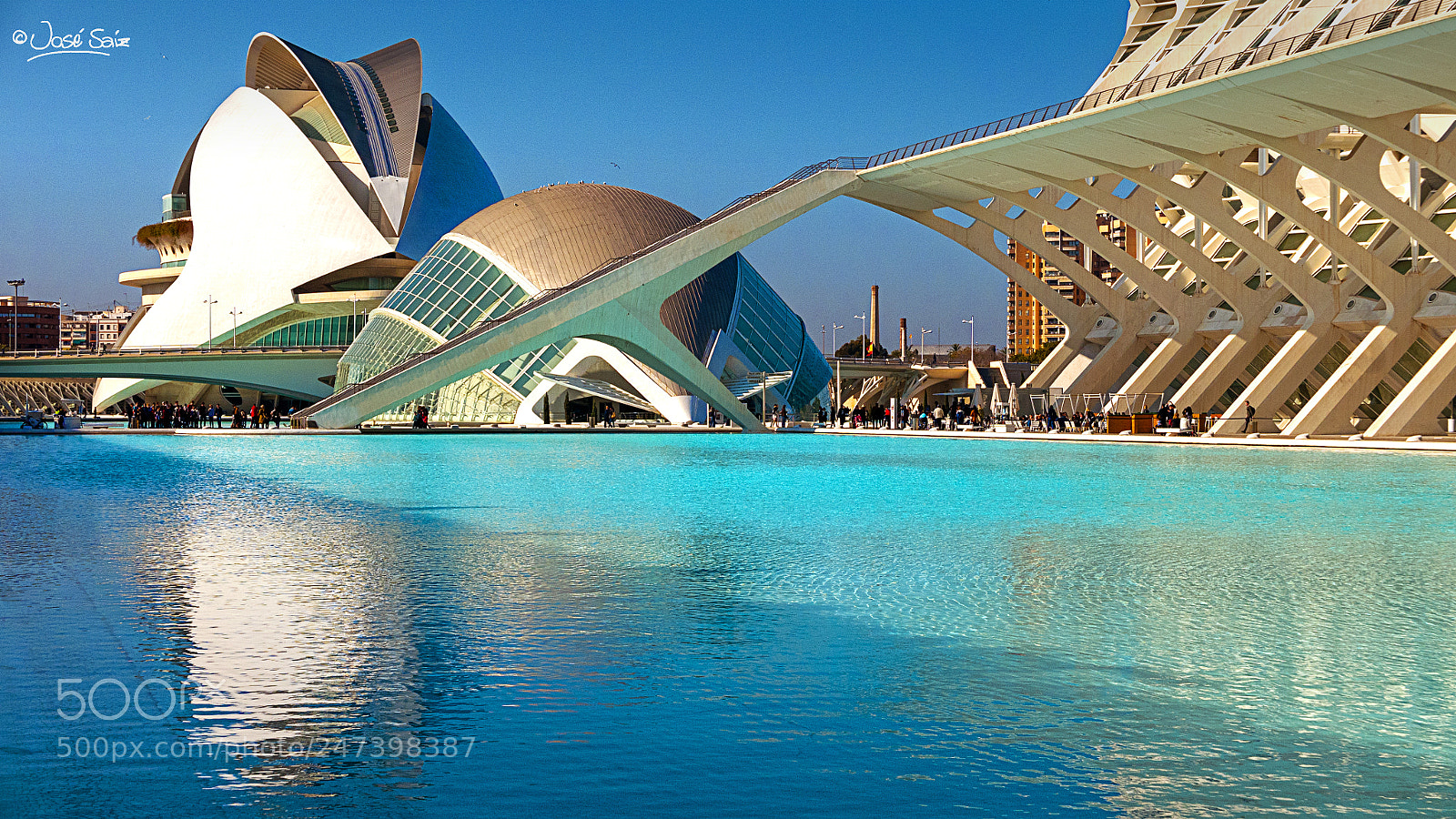 Panasonic Lumix DMC-LX100 sample photo. Ciudad de las artes photography