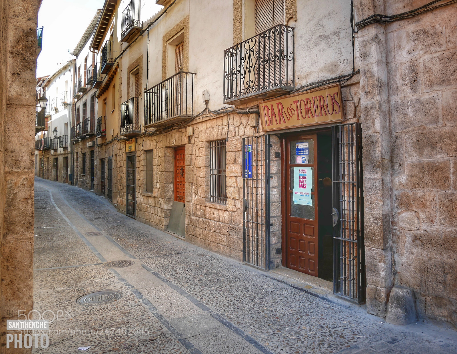 Panasonic Lumix DMC-GX85 (Lumix DMC-GX80 / Lumix DMC-GX7 Mark II) sample photo. Calles de pastrana photography