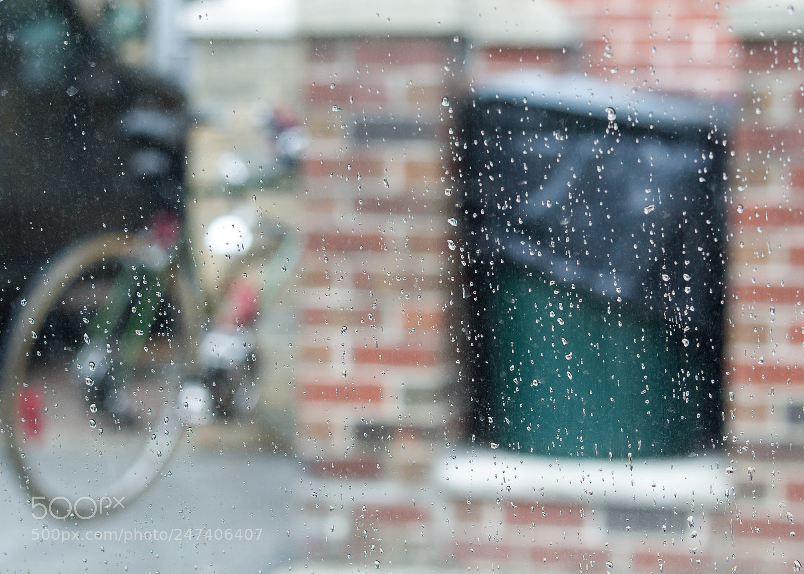 Pentax K-50 sample photo. Bicycle and trashcan through photography
