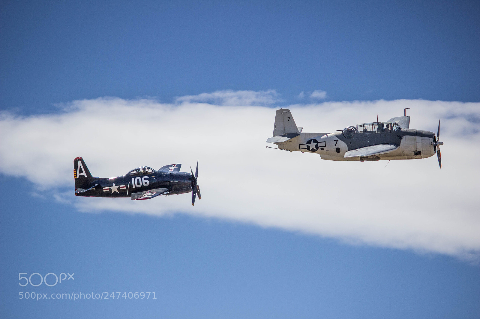 Canon EOS 600D (Rebel EOS T3i / EOS Kiss X5) sample photo. Flying in formation photography