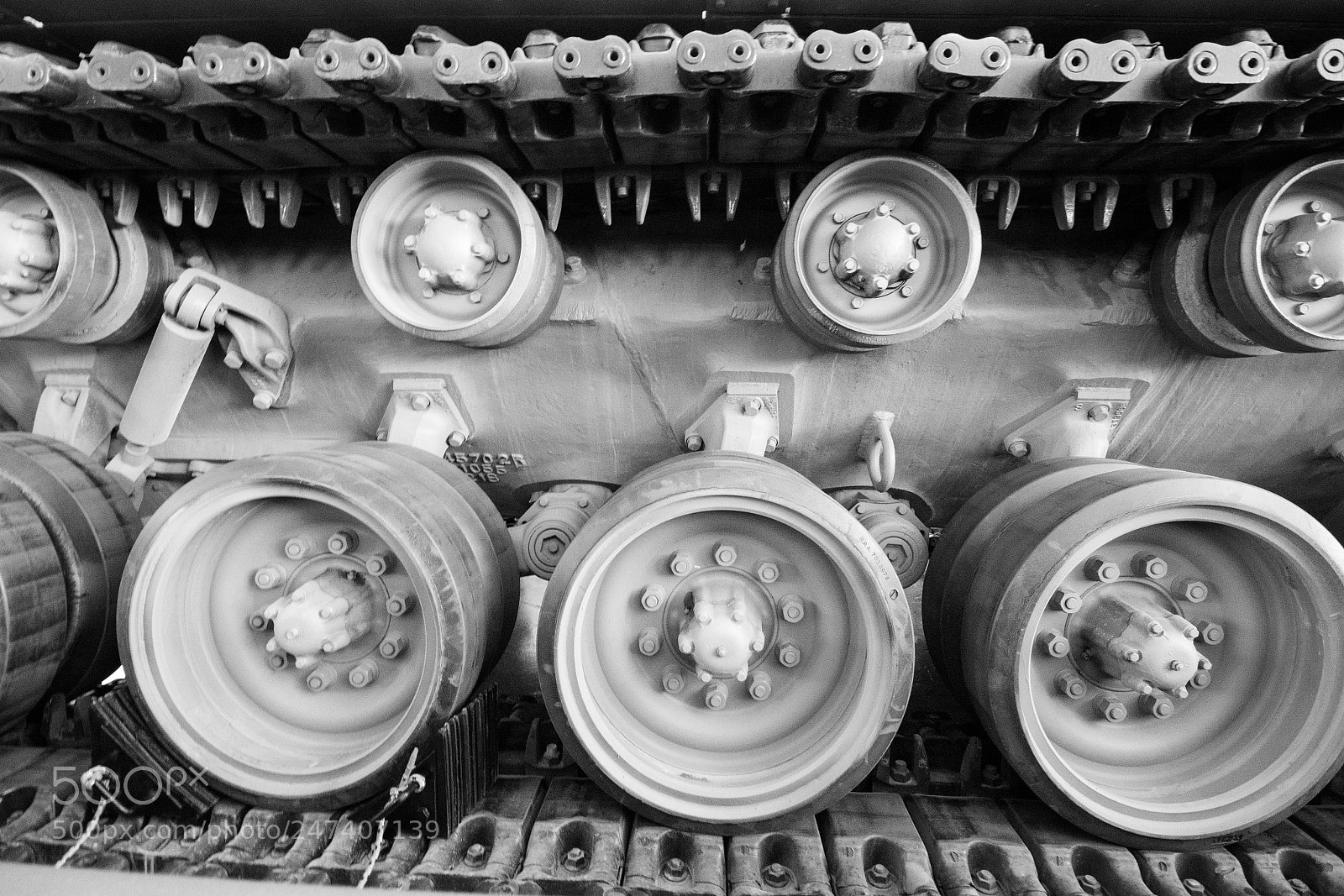 Canon EOS 600D (Rebel EOS T3i / EOS Kiss X5) sample photo. When the wheels drew photography
