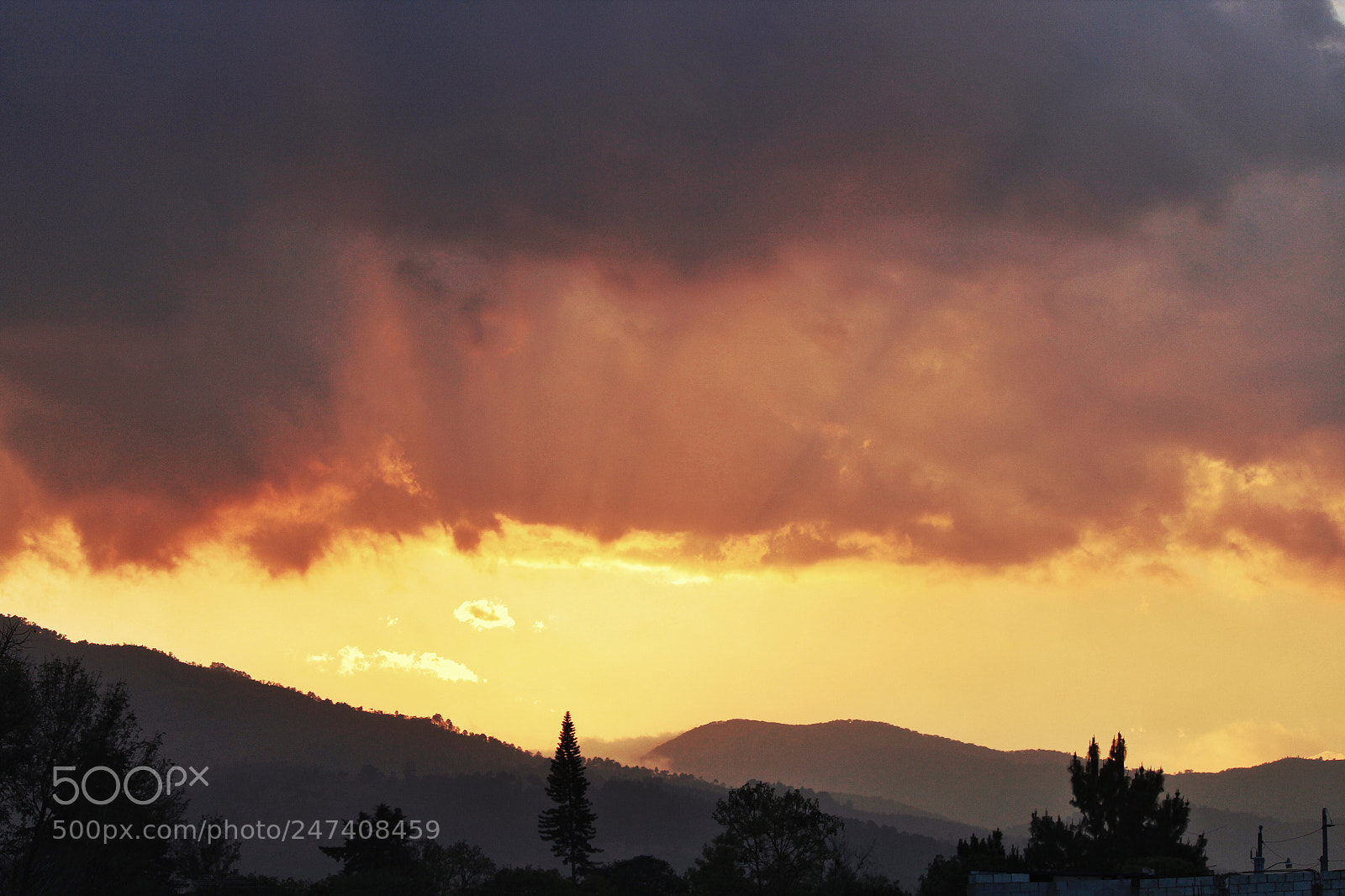 Canon EOS 1300D (EOS Rebel T6 / EOS Kiss X80) sample photo. Atardecer desde mi casa photography