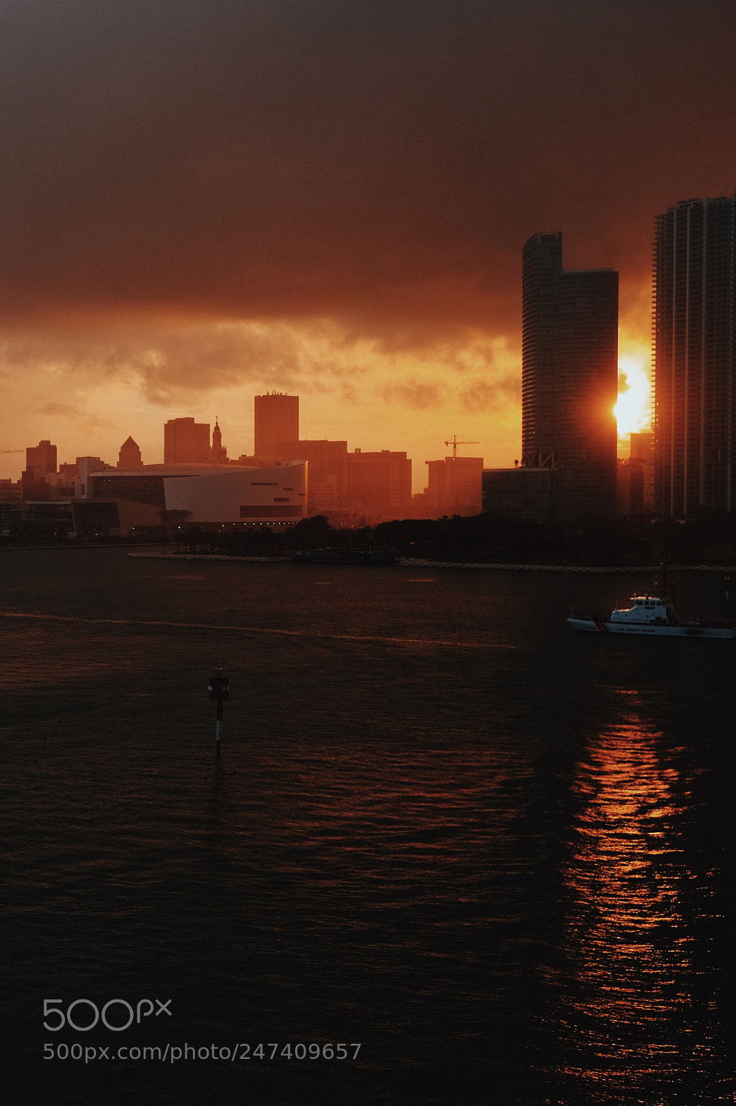 Fujifilm X-T1 sample photo. When miami decides to photography