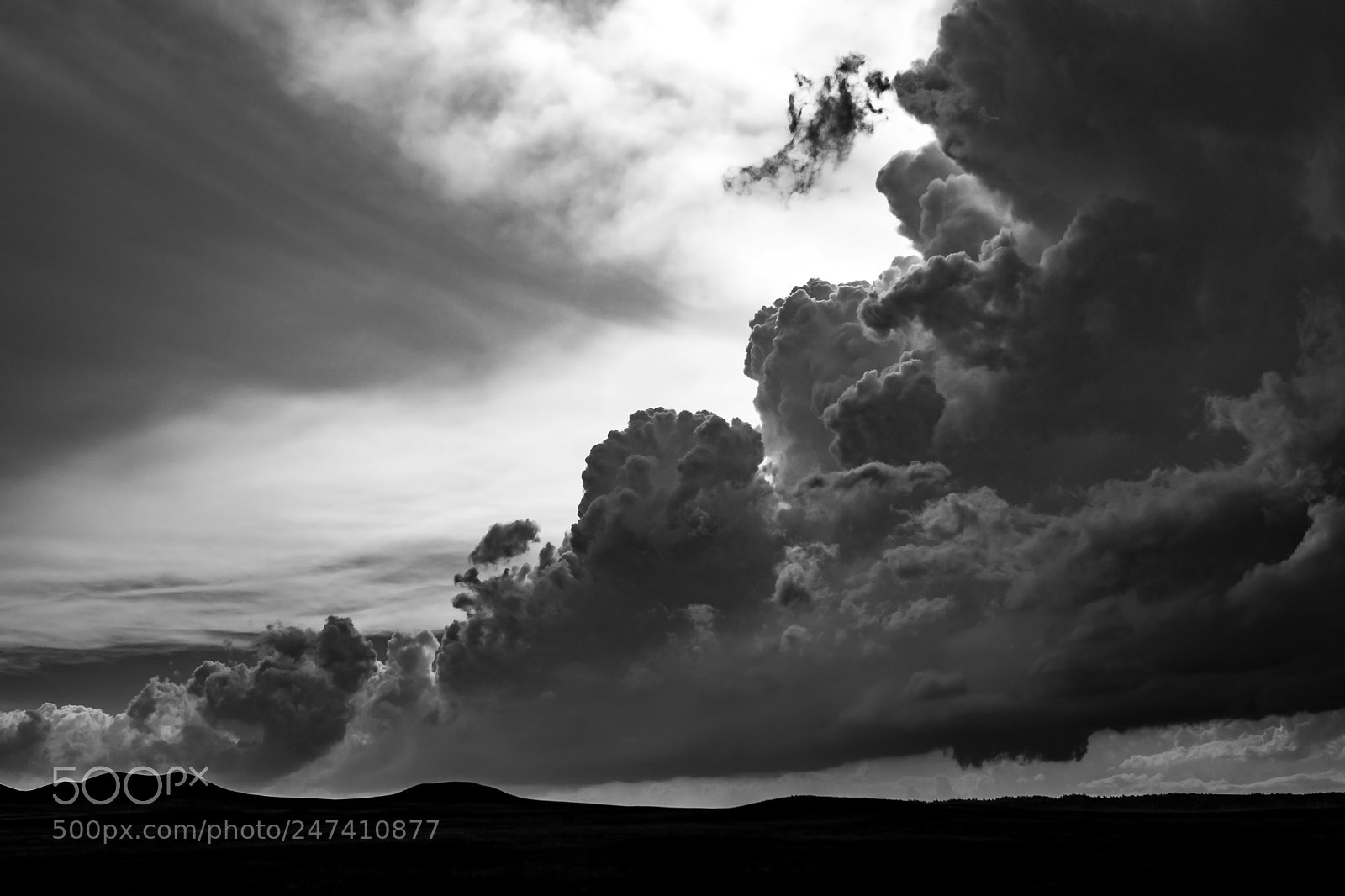 Canon EOS 7D Mark II sample photo. Building storm photography