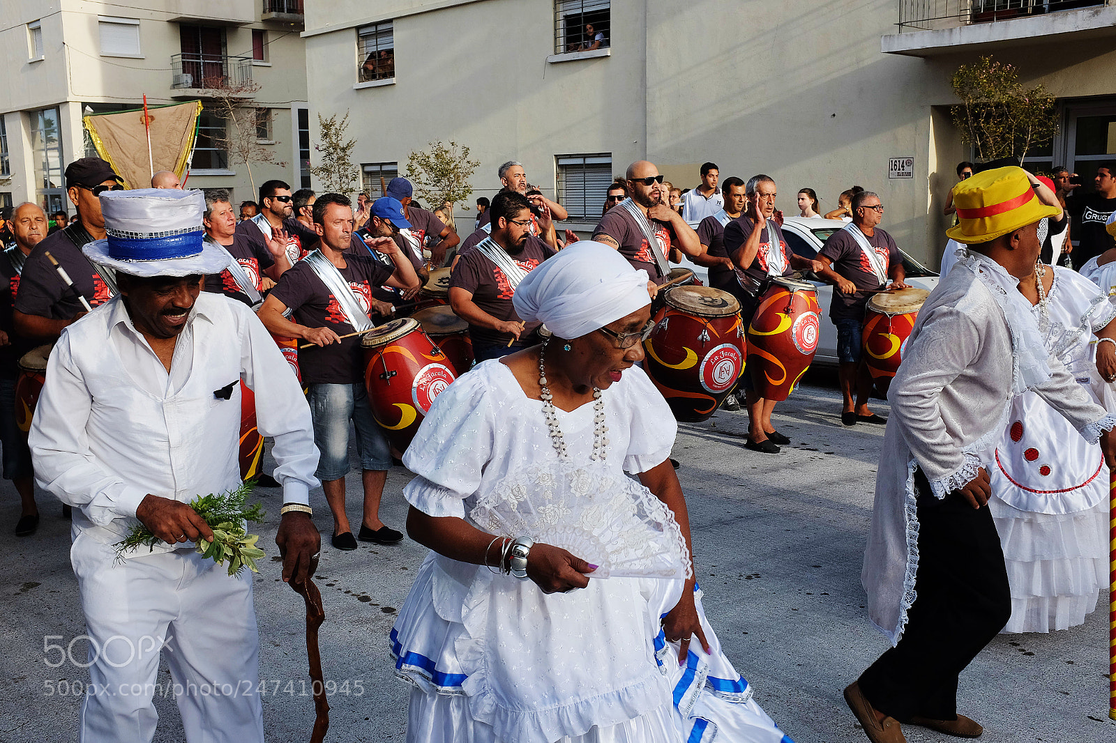 Fujifilm X100S sample photo. Mama vieja. photography