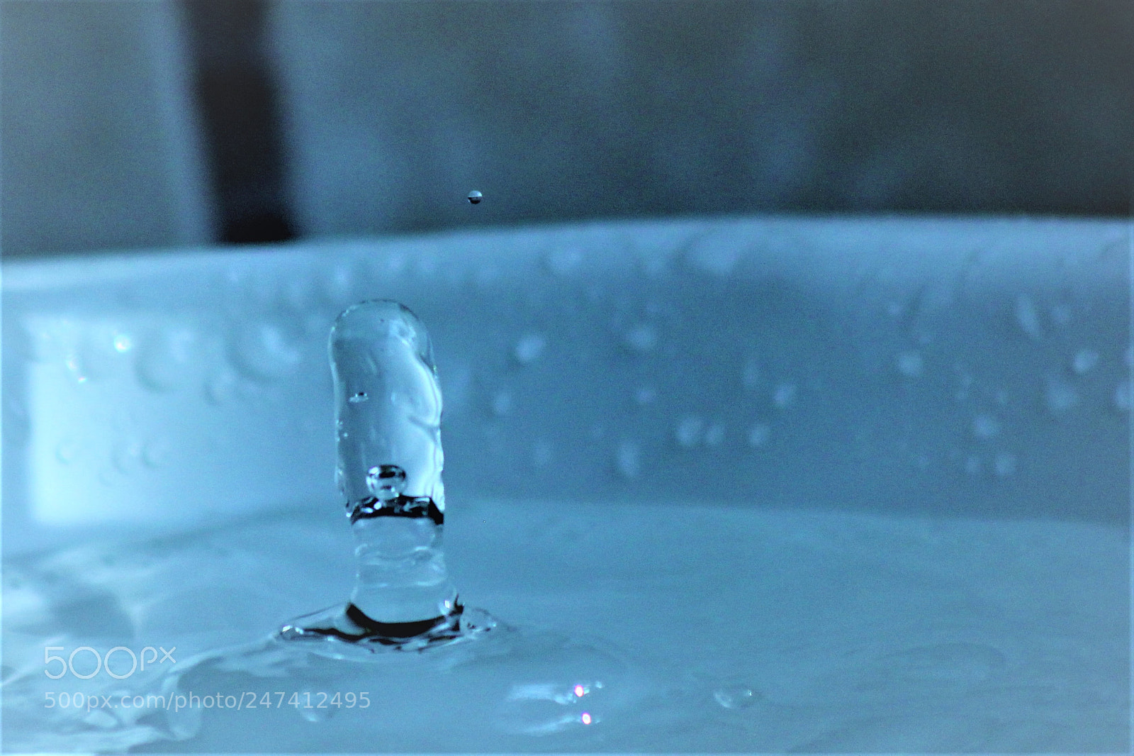 Canon EOS 550D (EOS Rebel T2i / EOS Kiss X4) sample photo. Una gota de agua ? photography