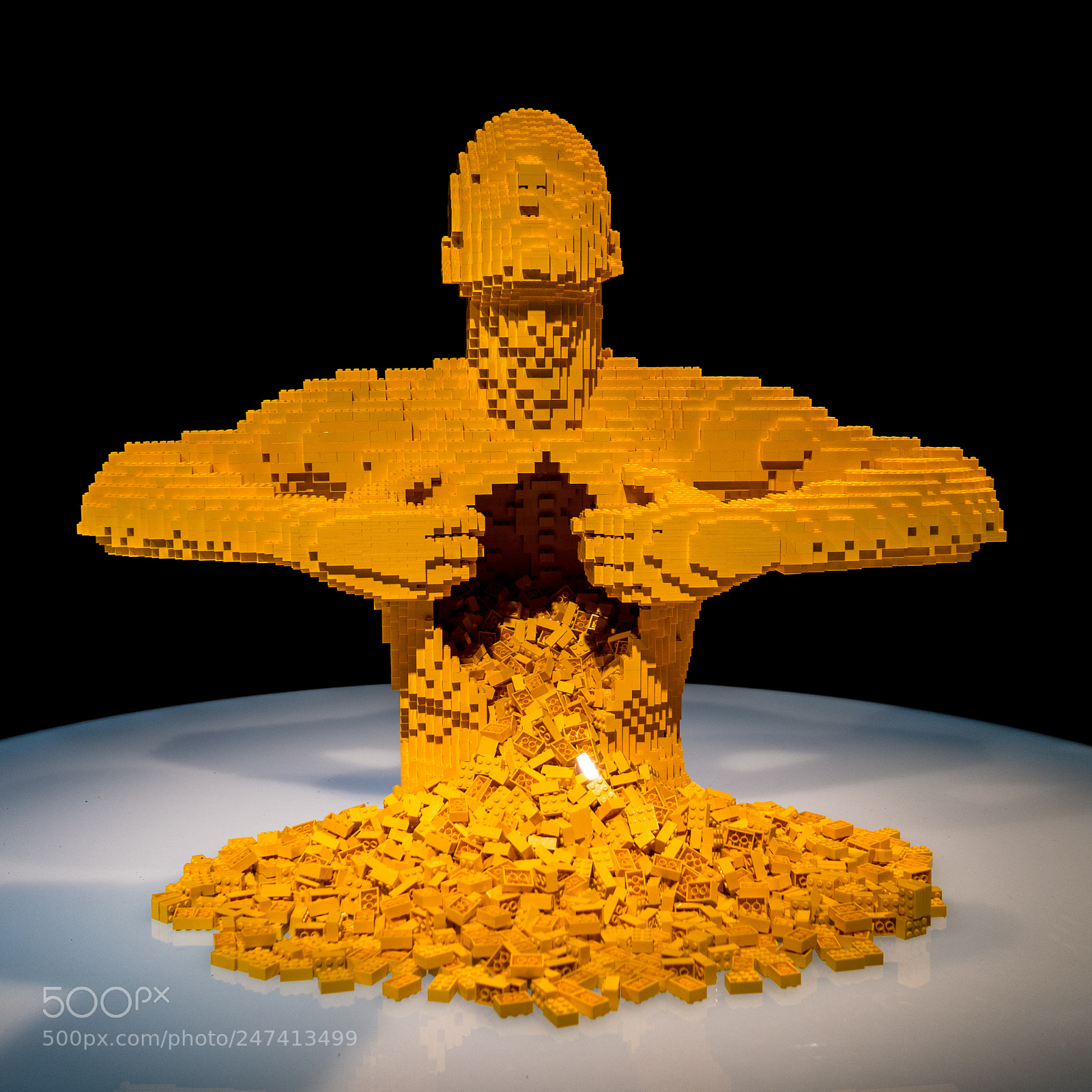 Olympus OM-D E-M10 II sample photo. Art of the brick photography
