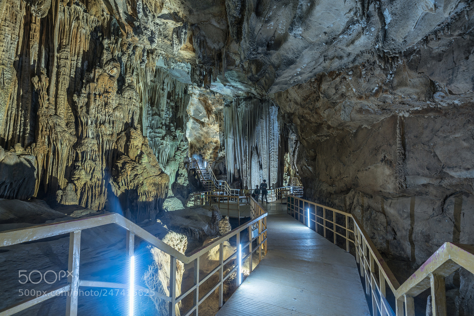 Sony a7R II sample photo. Tien son cave photography
