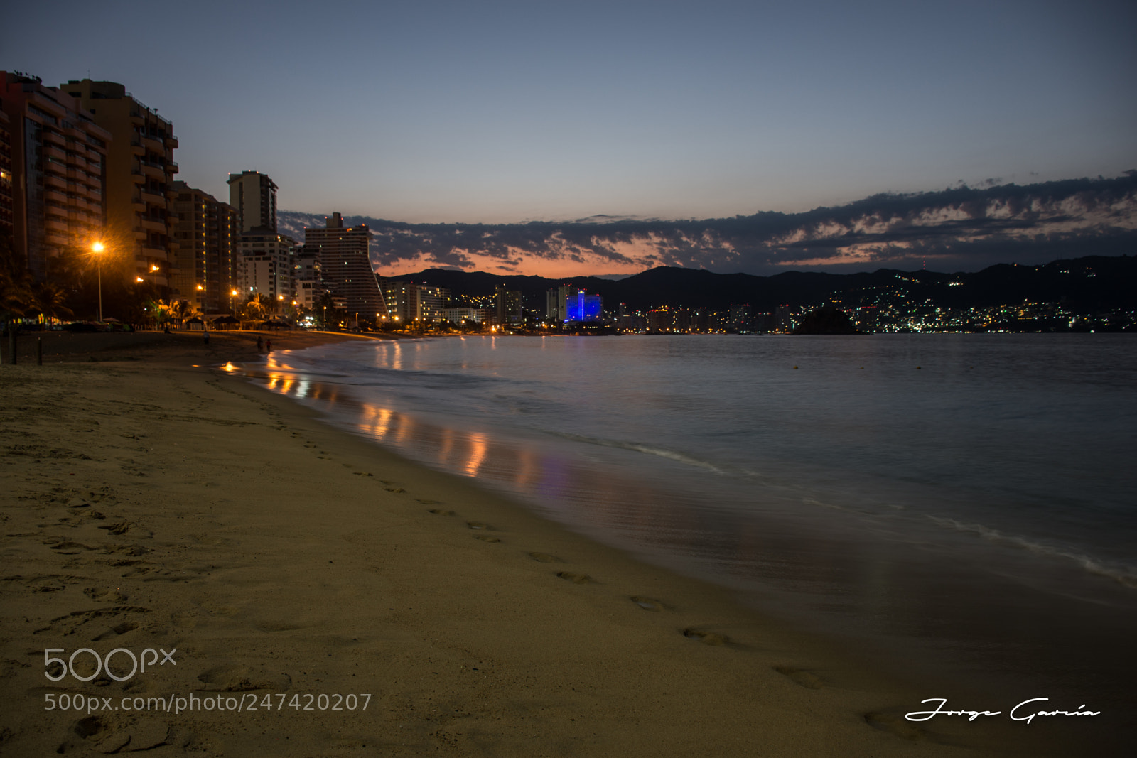 Nikon D7200 sample photo. Dawn at the beach photography