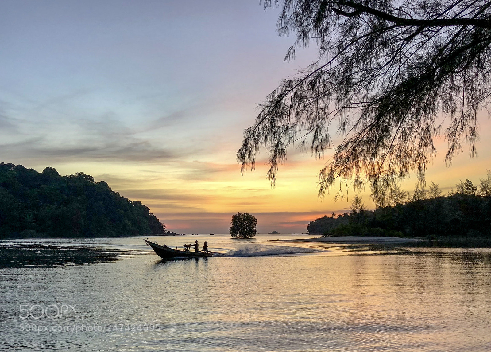 Apple iPhone X sample photo. The fisherman. photography