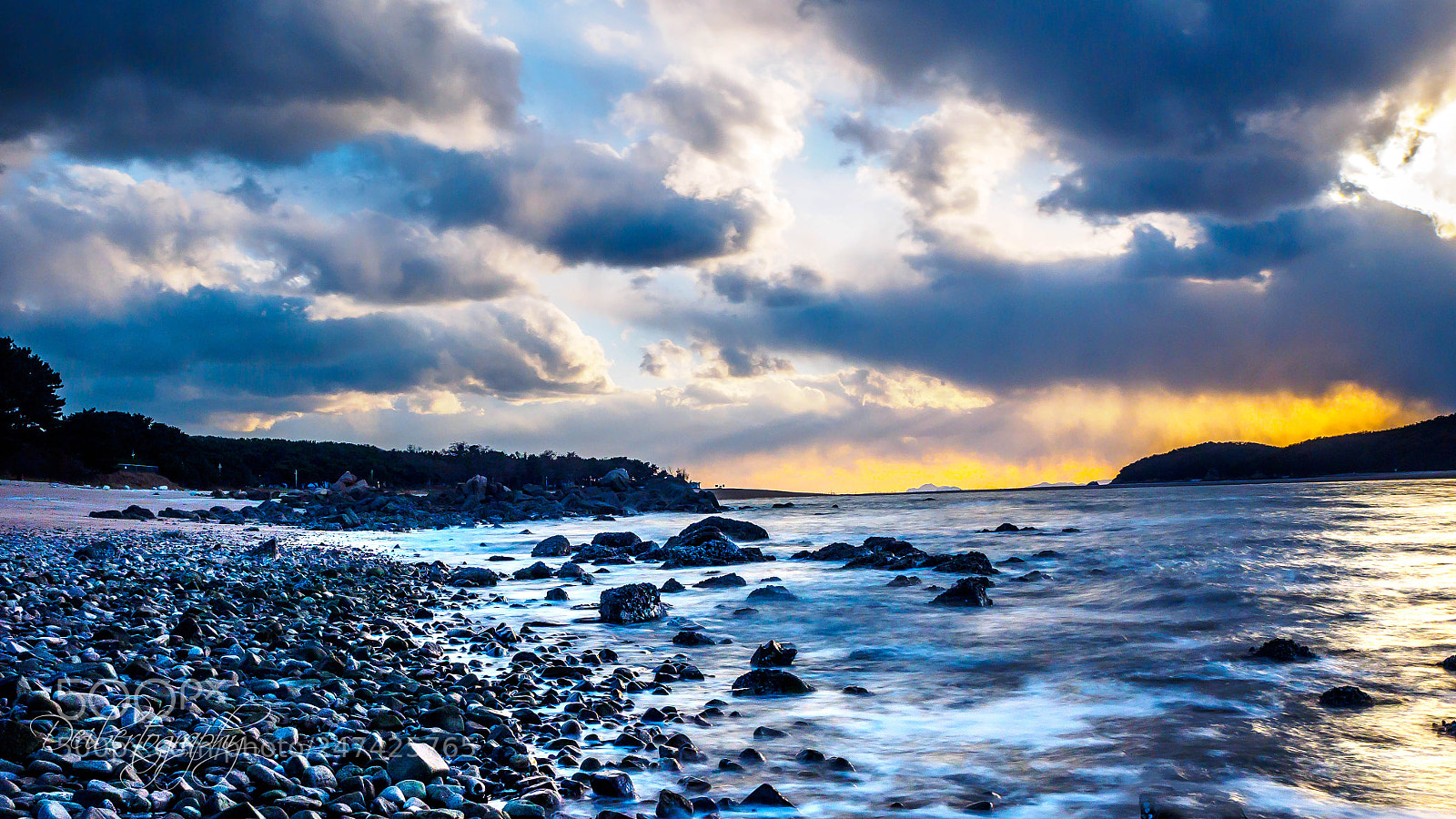 Olympus OM-D E-M1 sample photo. Rocky beach photography