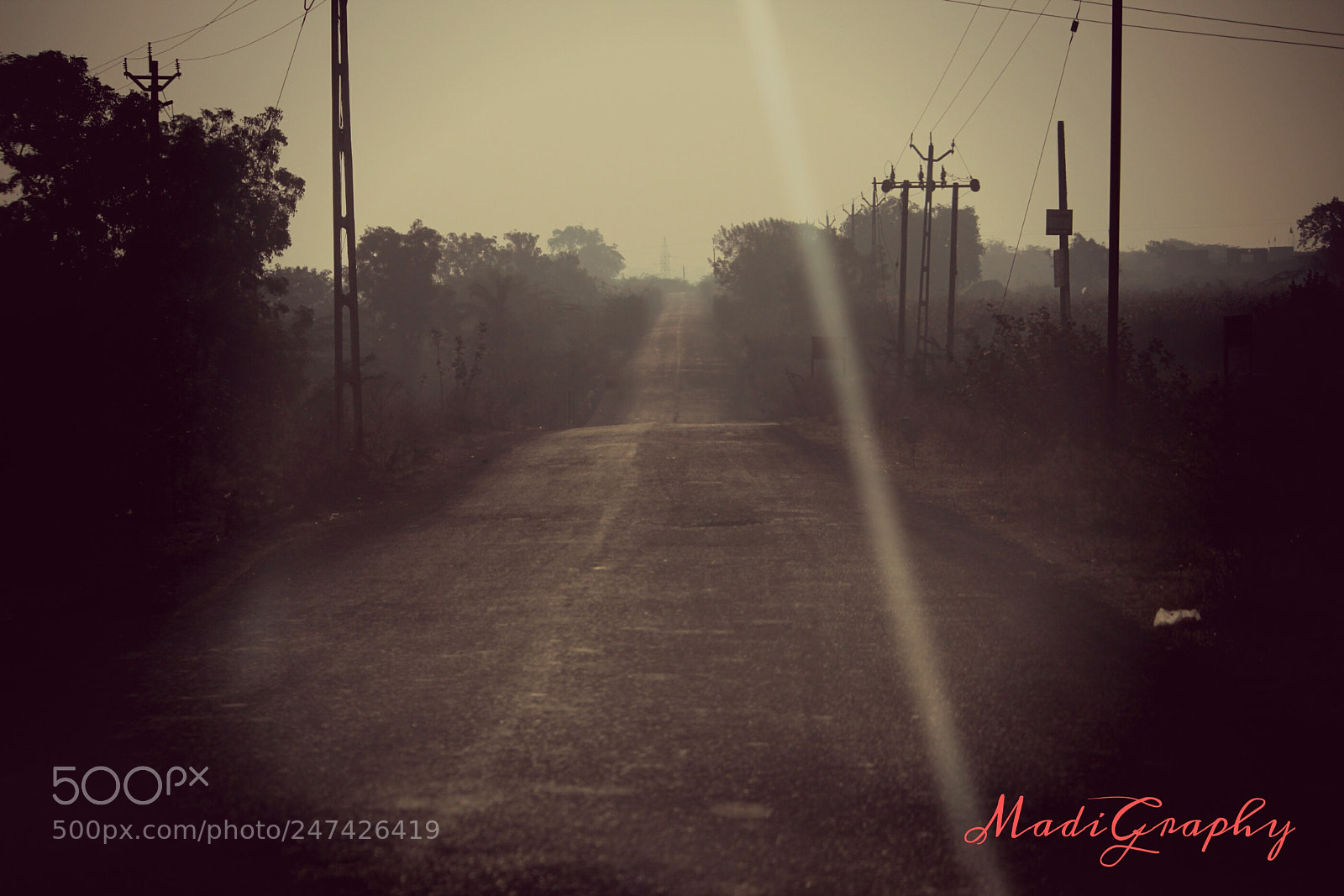 Canon EOS 600D (Rebel EOS T3i / EOS Kiss X5) sample photo. Lonely roads photography