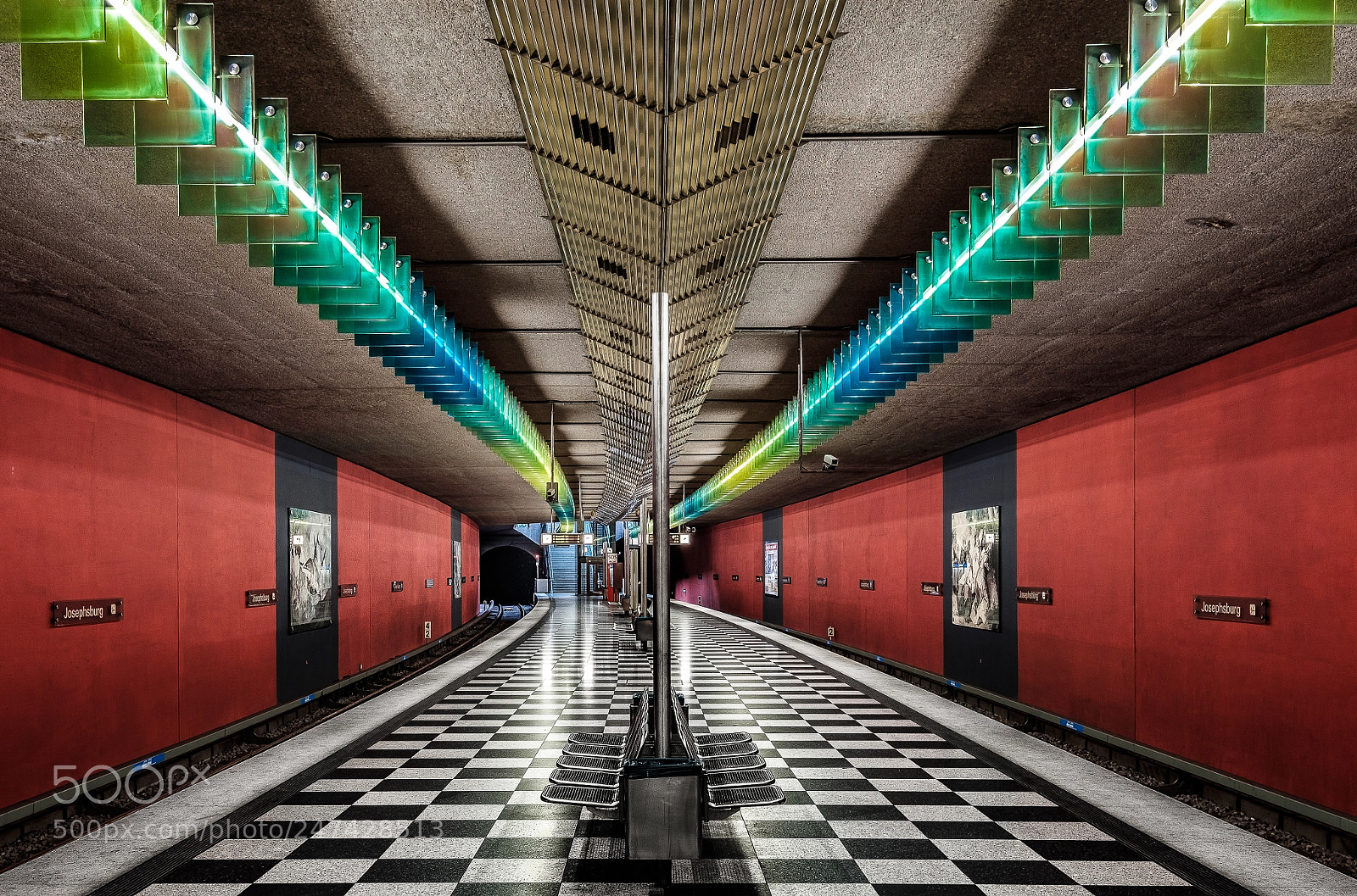 Fujifilm X-T1 sample photo. M nchen munich subway photography